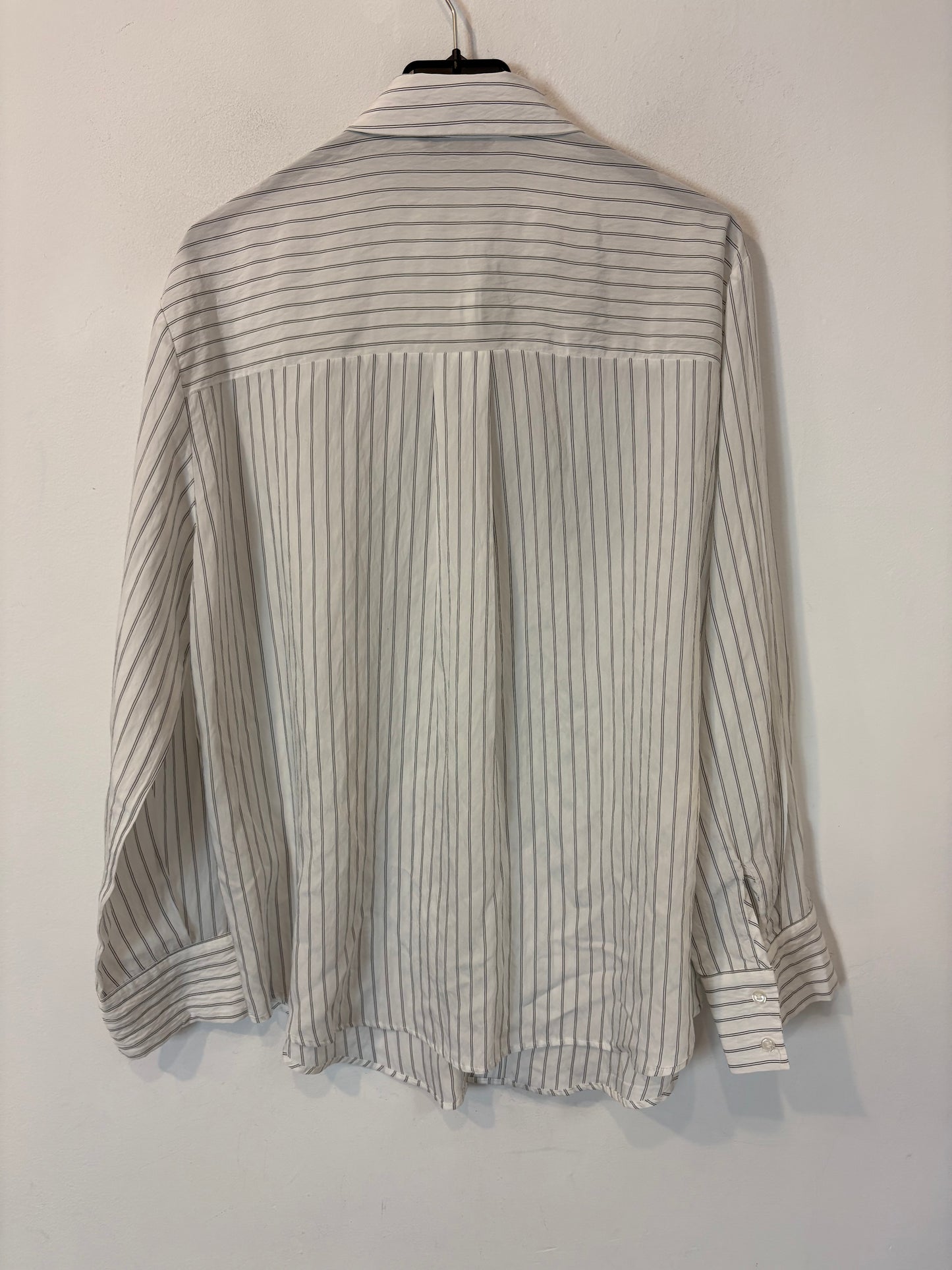 ZARA. camisa rayas flor encaje