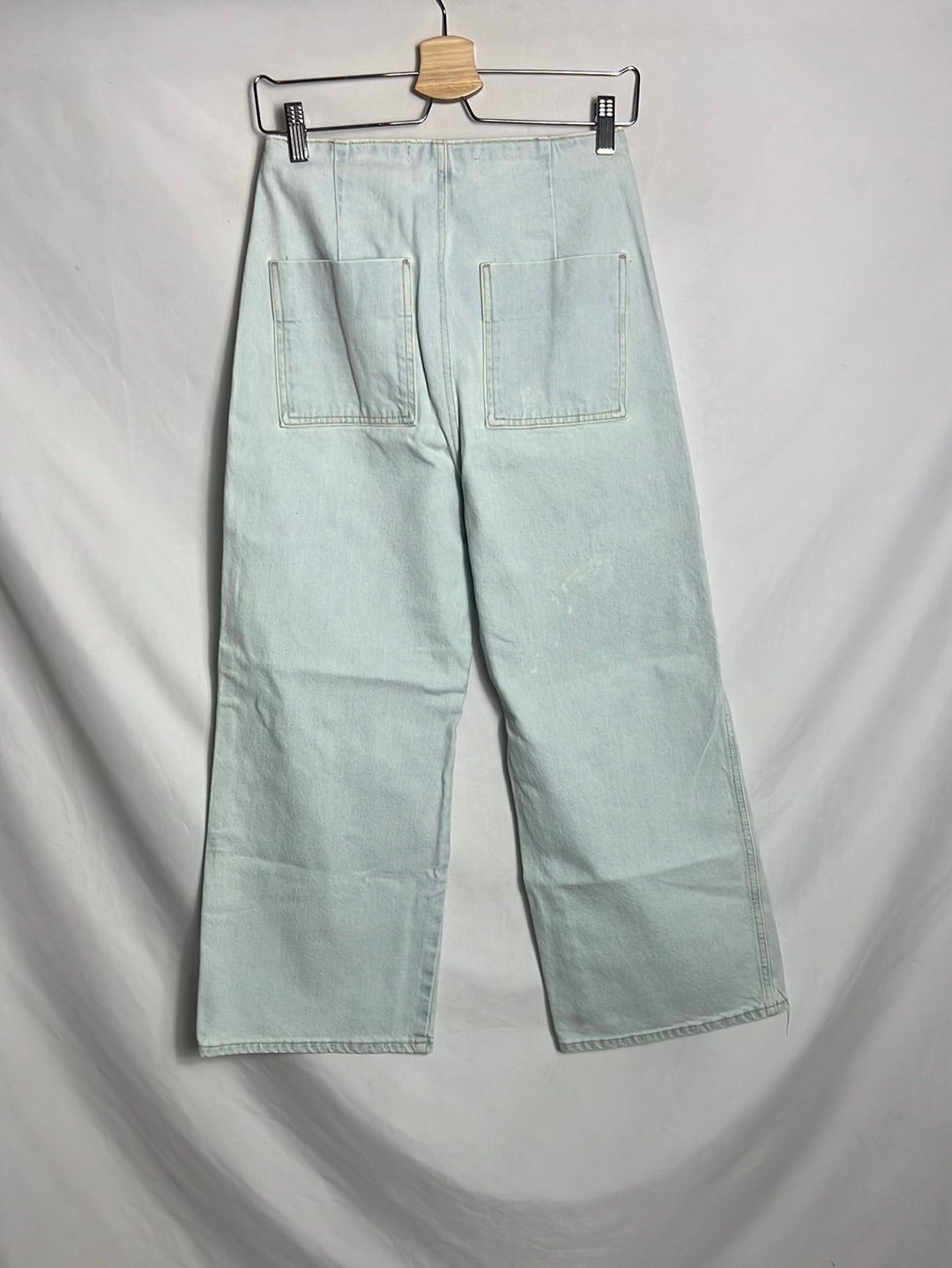 OTRAS. Denim culotte botones dorados. T XS(Tara)