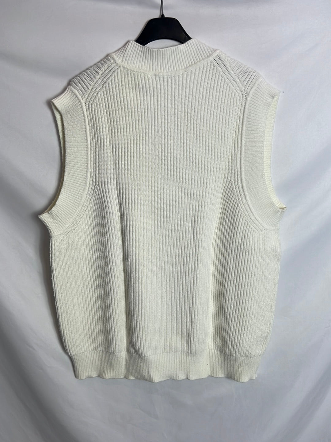 ZARA . Jersey sin mangas color crudo . T M