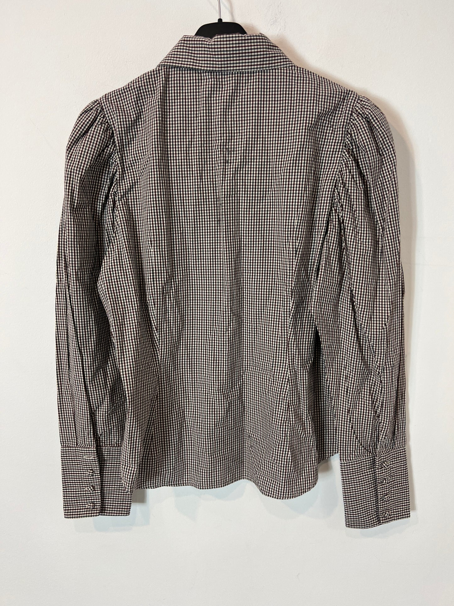 ZARA. blusa cuadros hombros T. L (M)