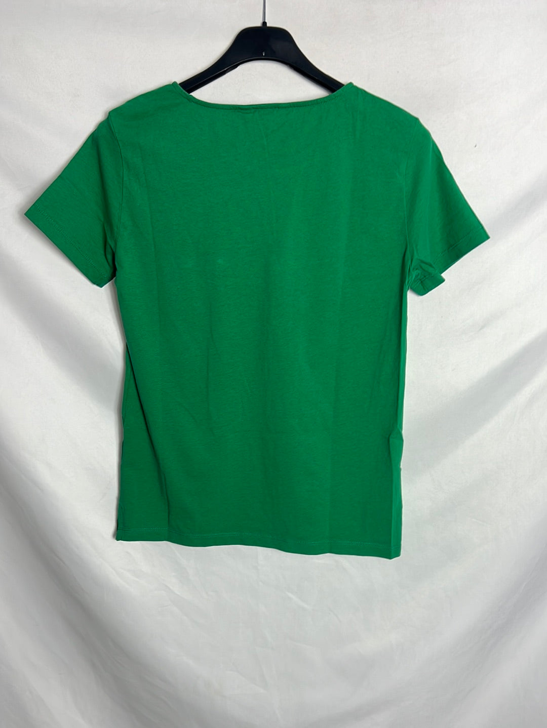 CORTEFIEL. Camiseta verde letras. T S