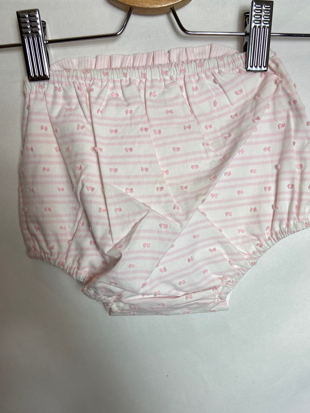DOLCE PETIT. White and pink piqué diaper cover. Size 9 months.