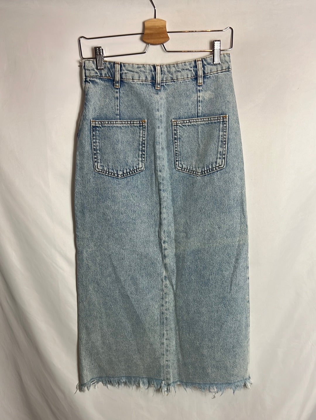 ZARA. Falda denim midi apertura. T XS