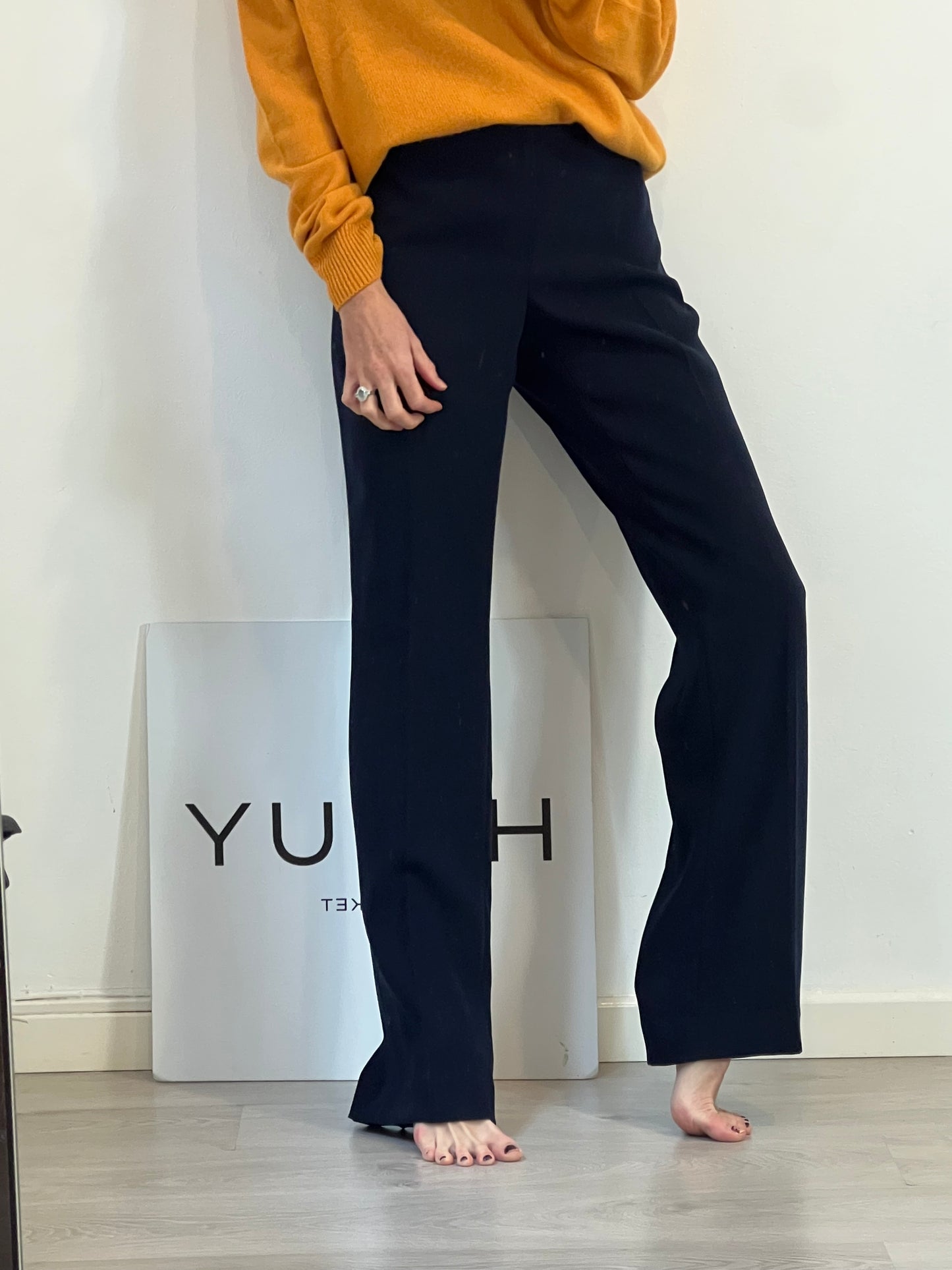 MIRTO. Pantalón azul de vestir