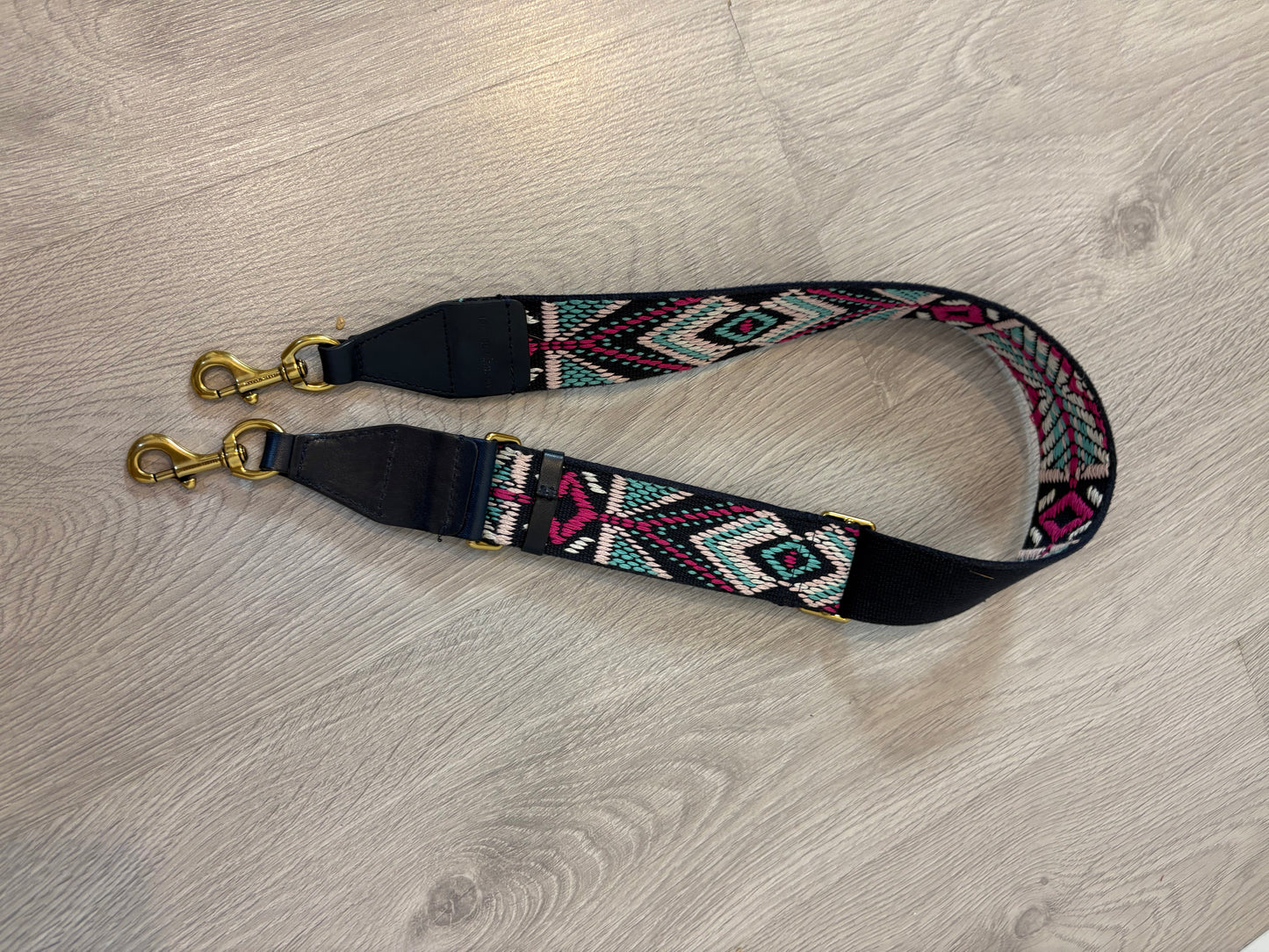 ISABEL MARANT. Asa bolso bordada