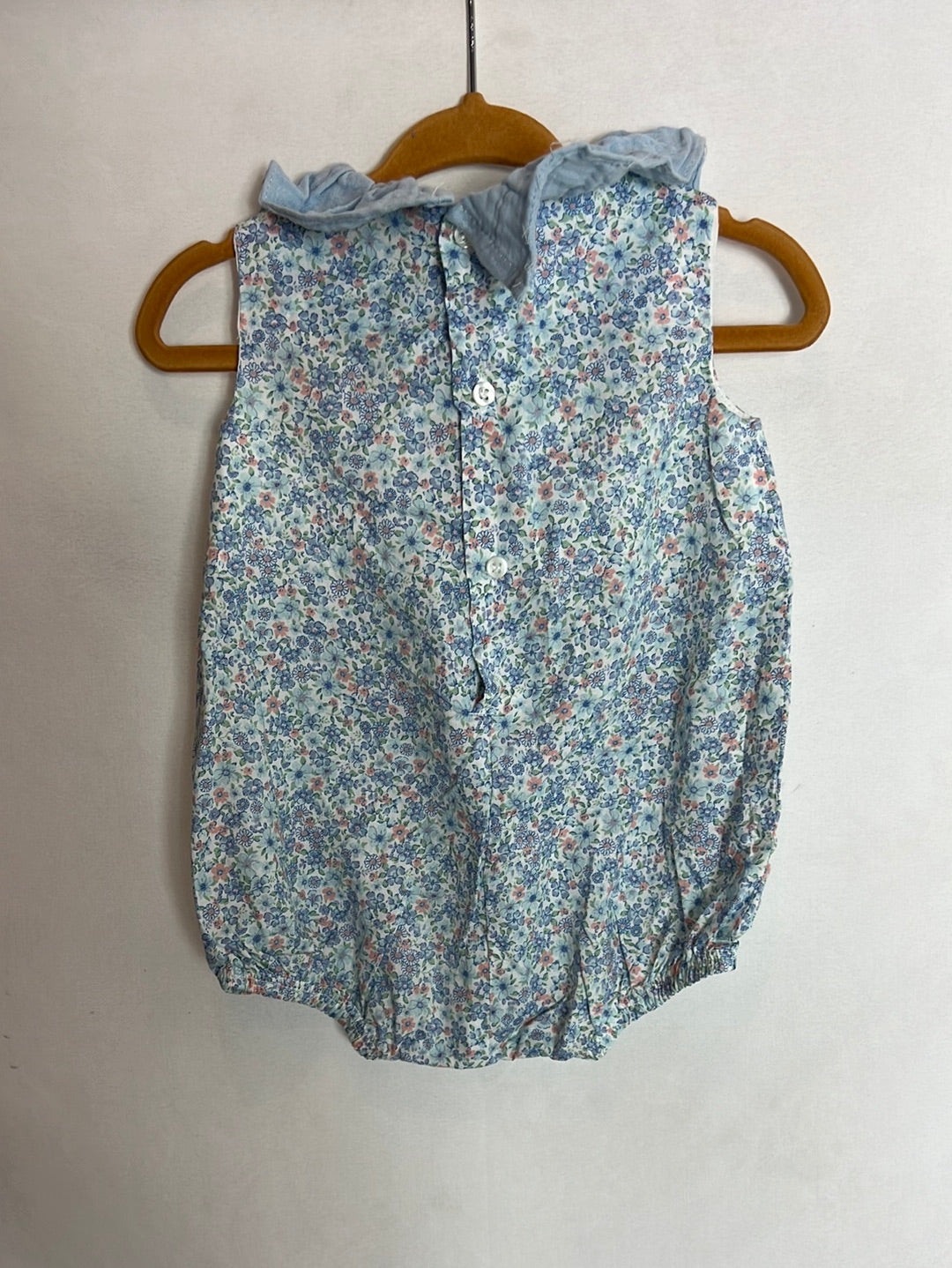 LOLA PALACIOS. Ranita flores tonos azules. T 3 meses