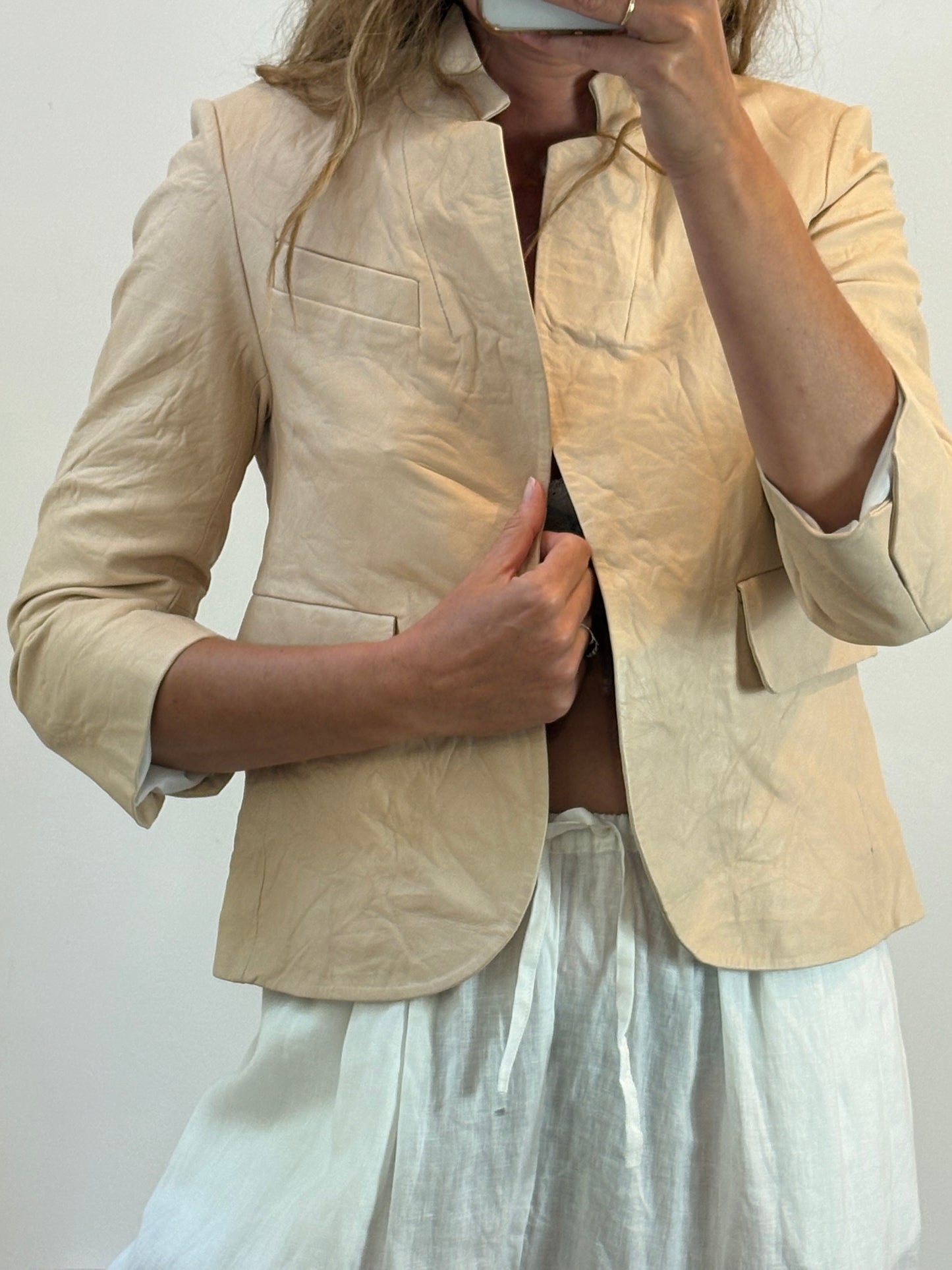 ZADIG & VOLTAIRE. Chaqueta piel beige claro