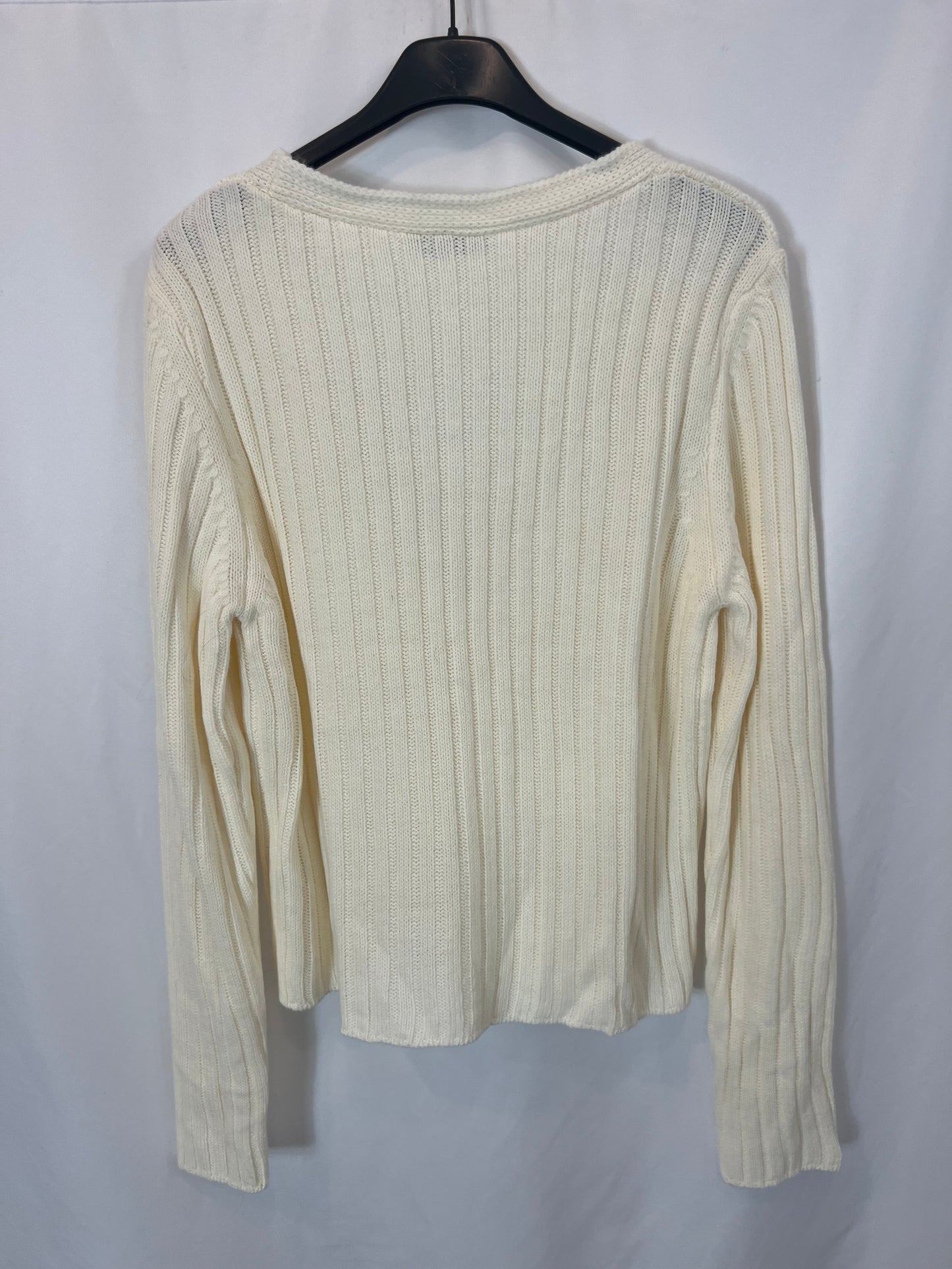 STRADIVARIUS. Cárdigan canalé color crudo. T L