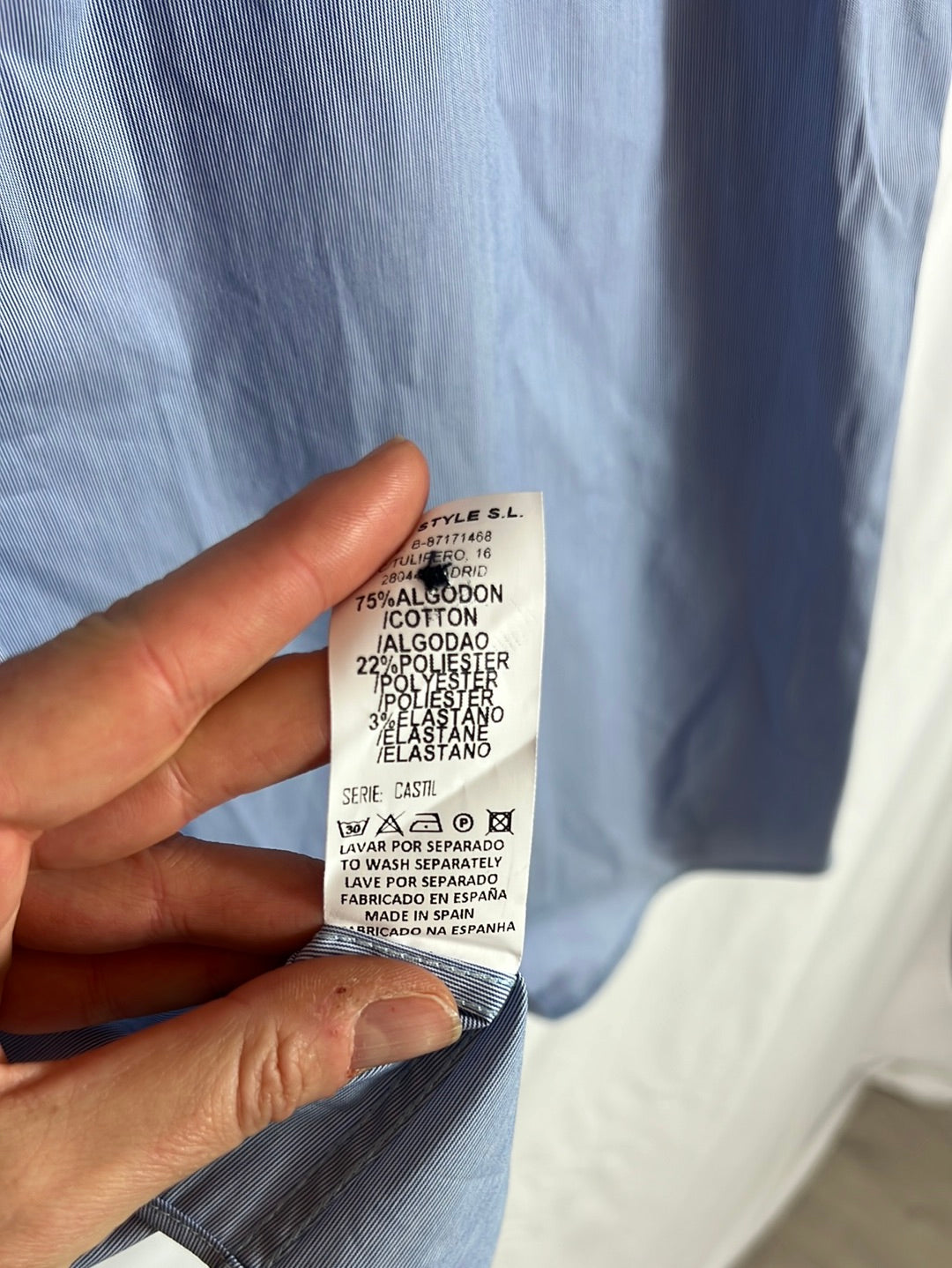 BARILOCHE. Camisa azul detalle puños T.38