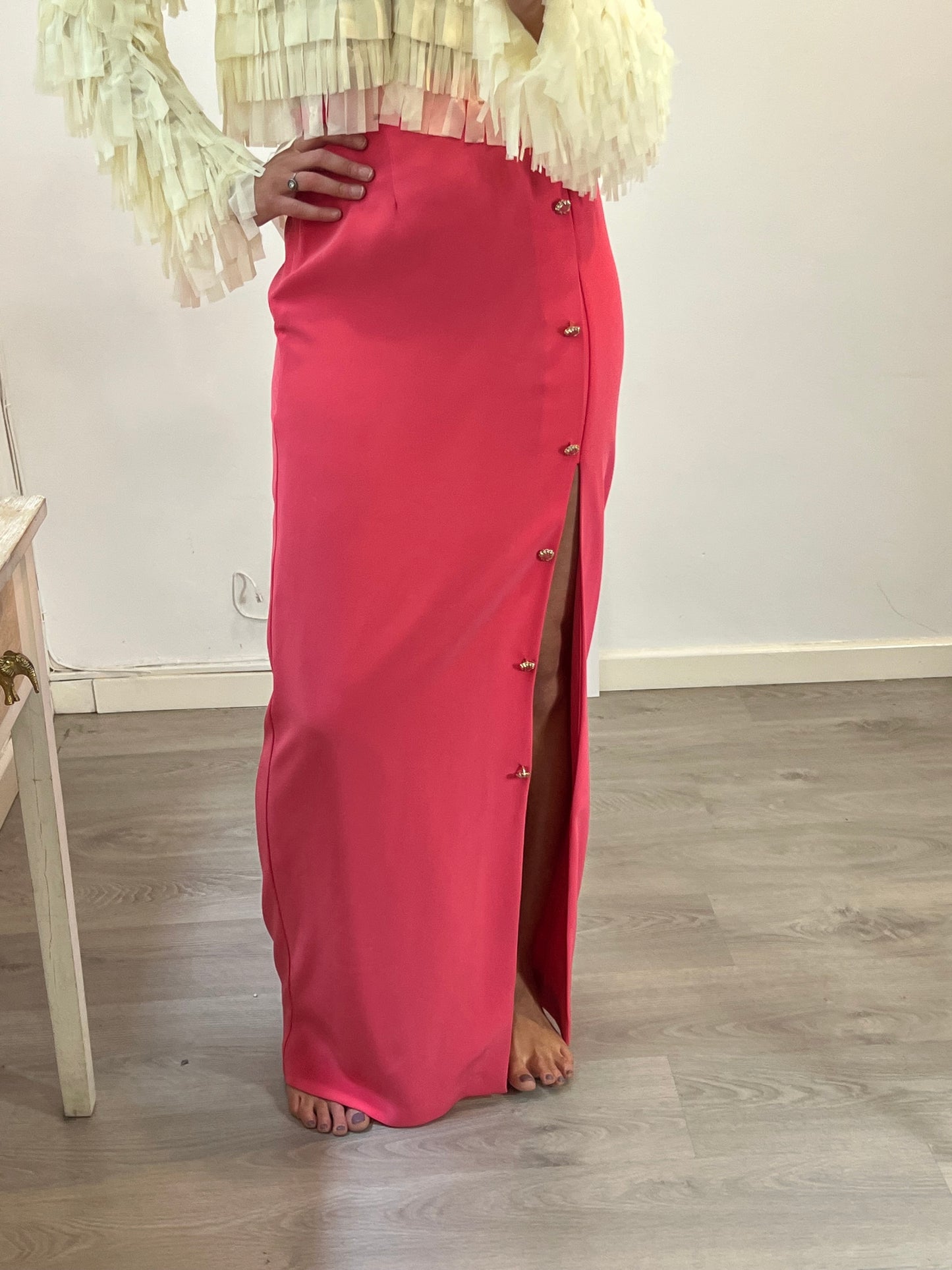 DAVID CHRISTIAN. pink buttoned skirt T.36