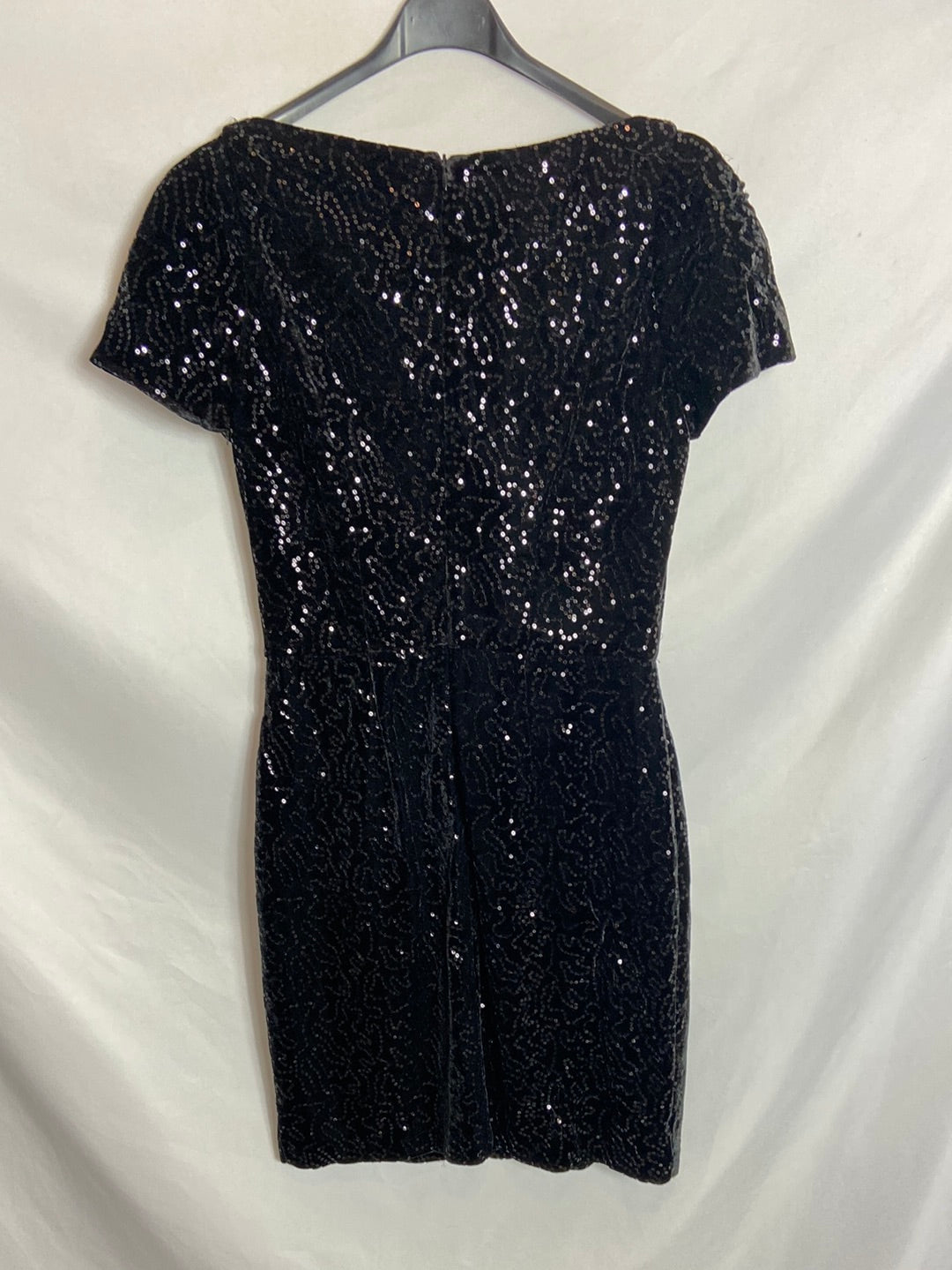 MANGO. Vestido terciopelo detalle lentejuelas T.S