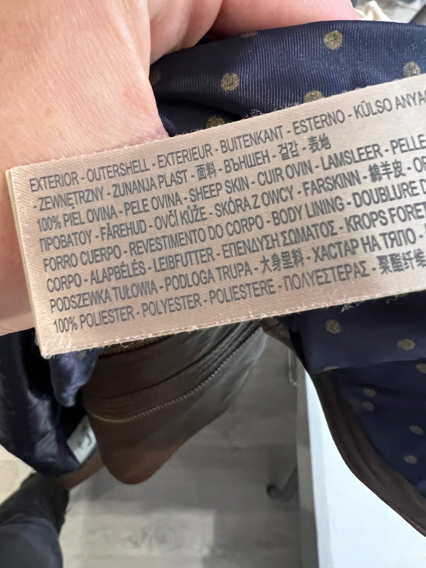 MASSIMO DUTTI. Chaqueta de piel marrón T. 13-14 años (S)