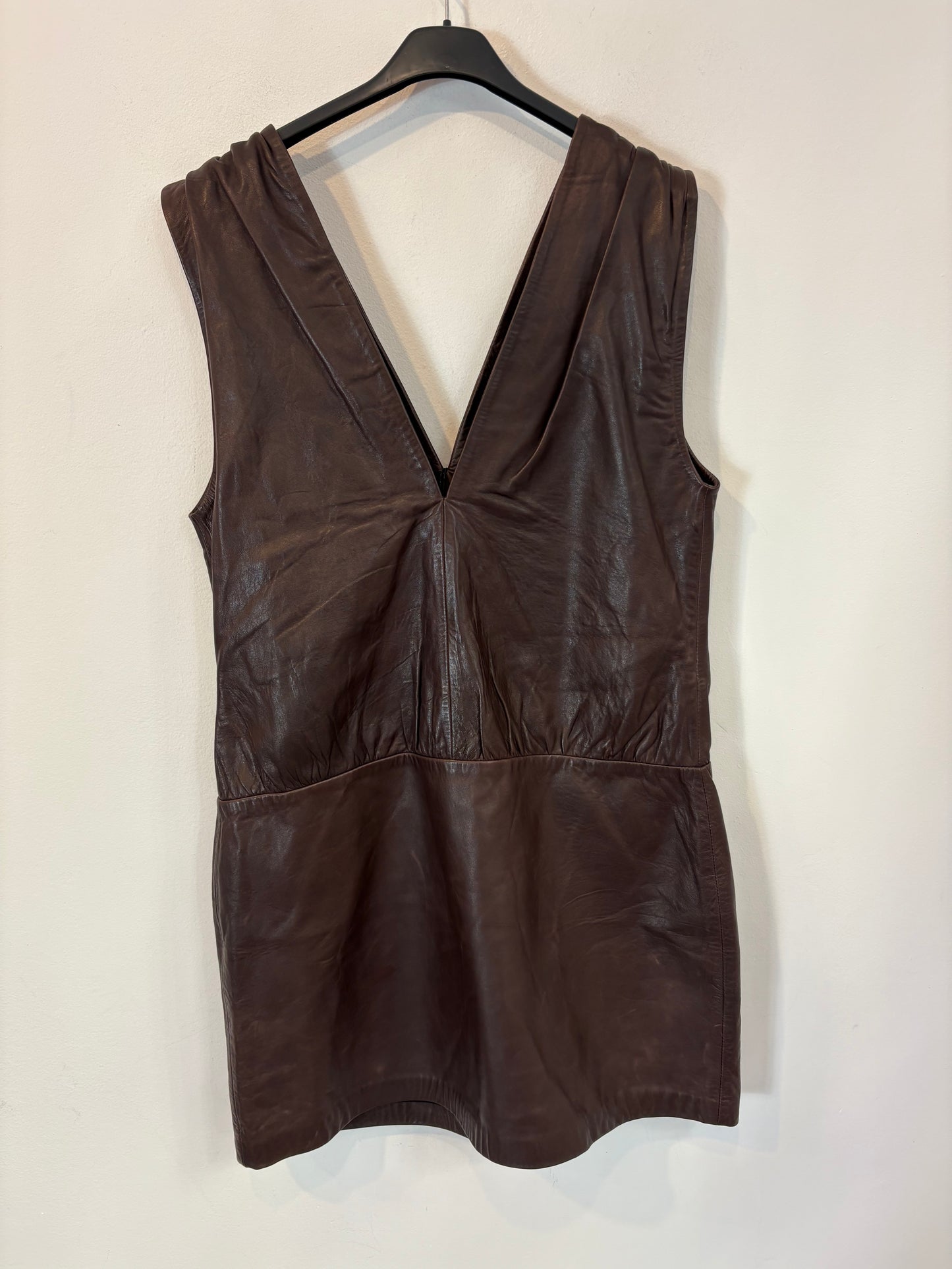 ZARA. Vestido piel marrón chocolate. T XL