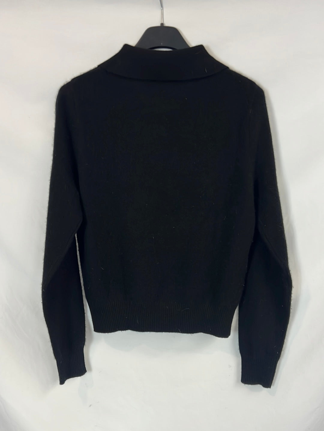 CAMILLE x MANGO. Jersey negro cashmere. T S