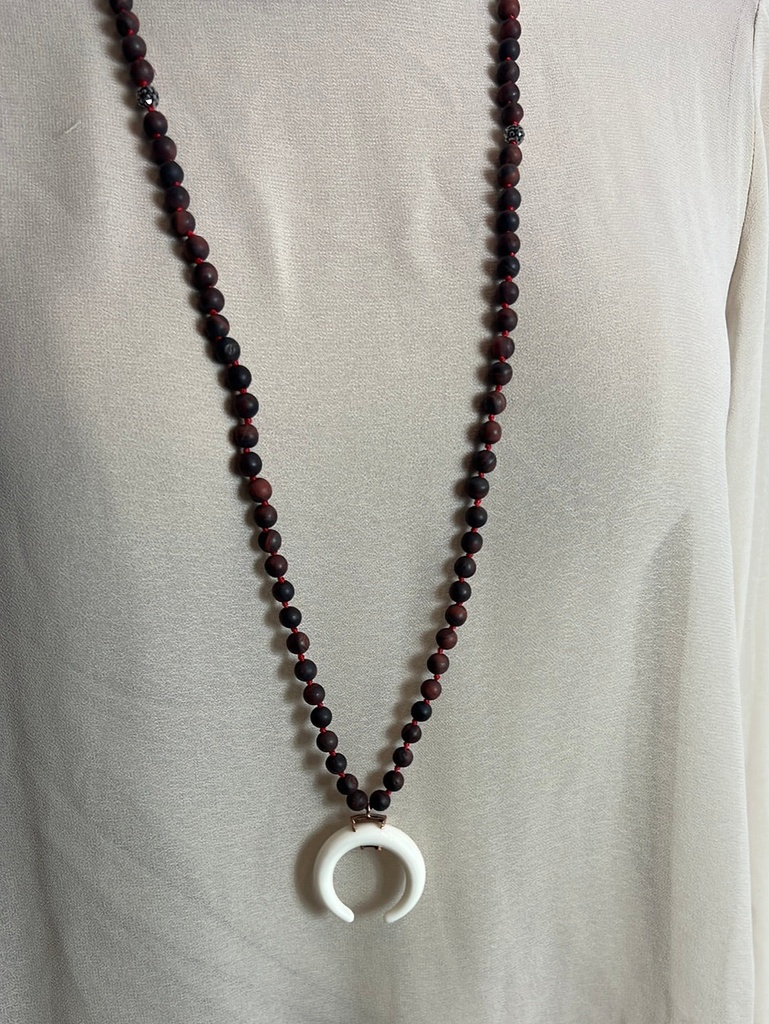 OTHERS. Wooden horn bead necklace