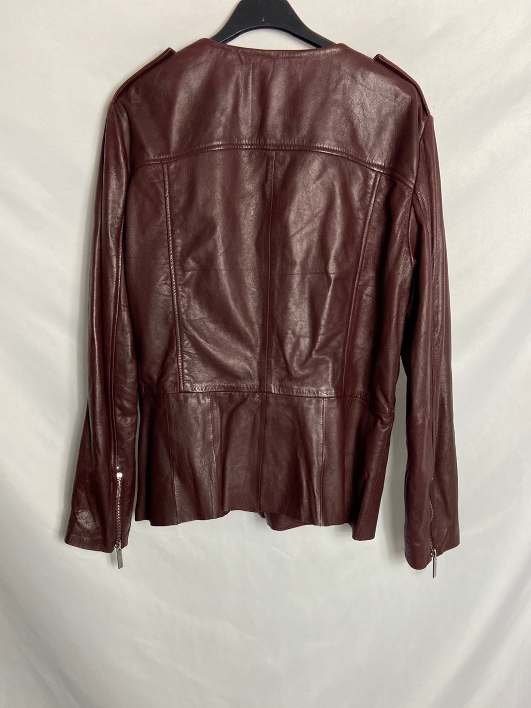 MANGO. Chaqueta piel granate T. XL