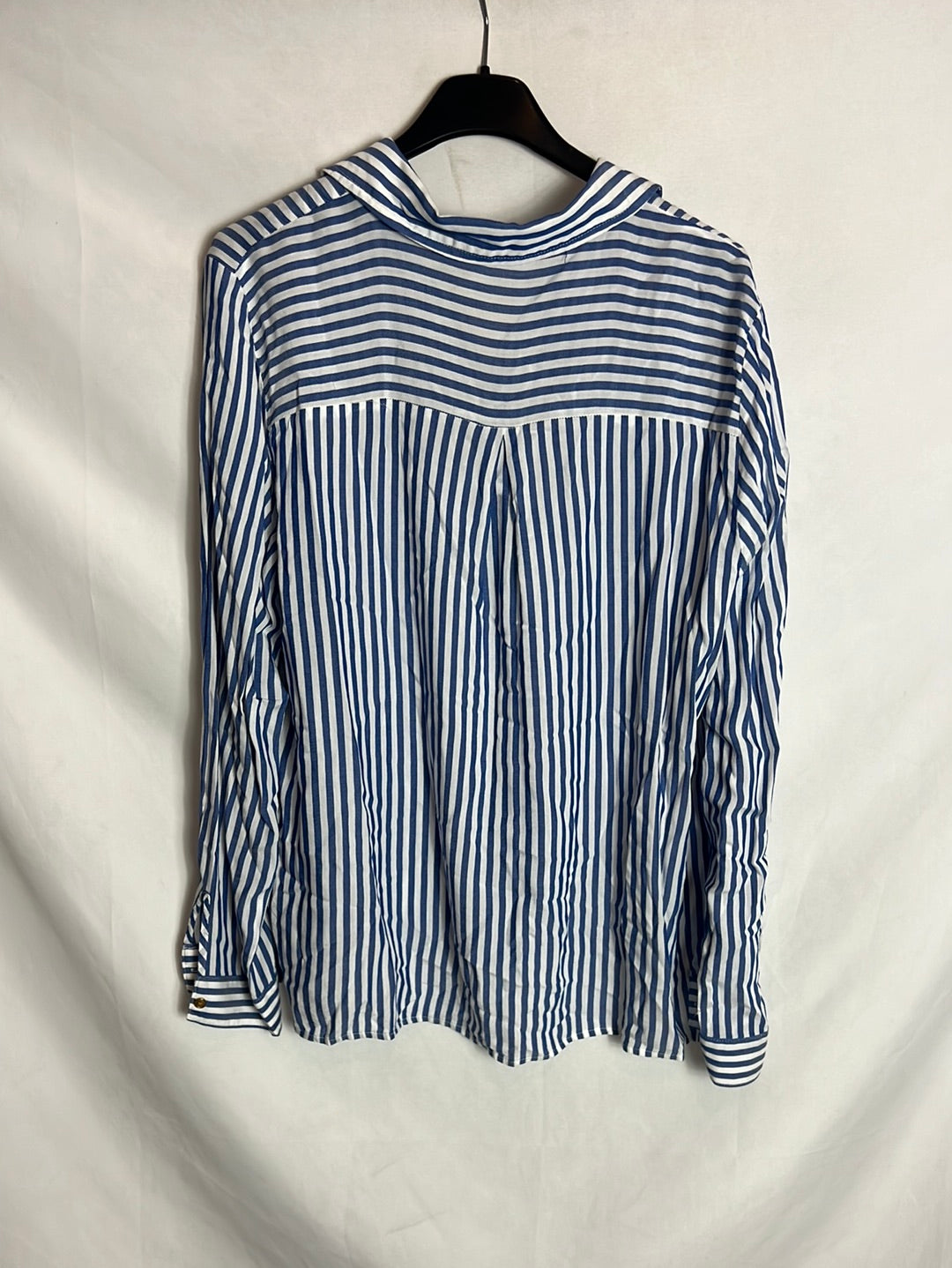 ZARA. Flowy striped blouse. TL( M)