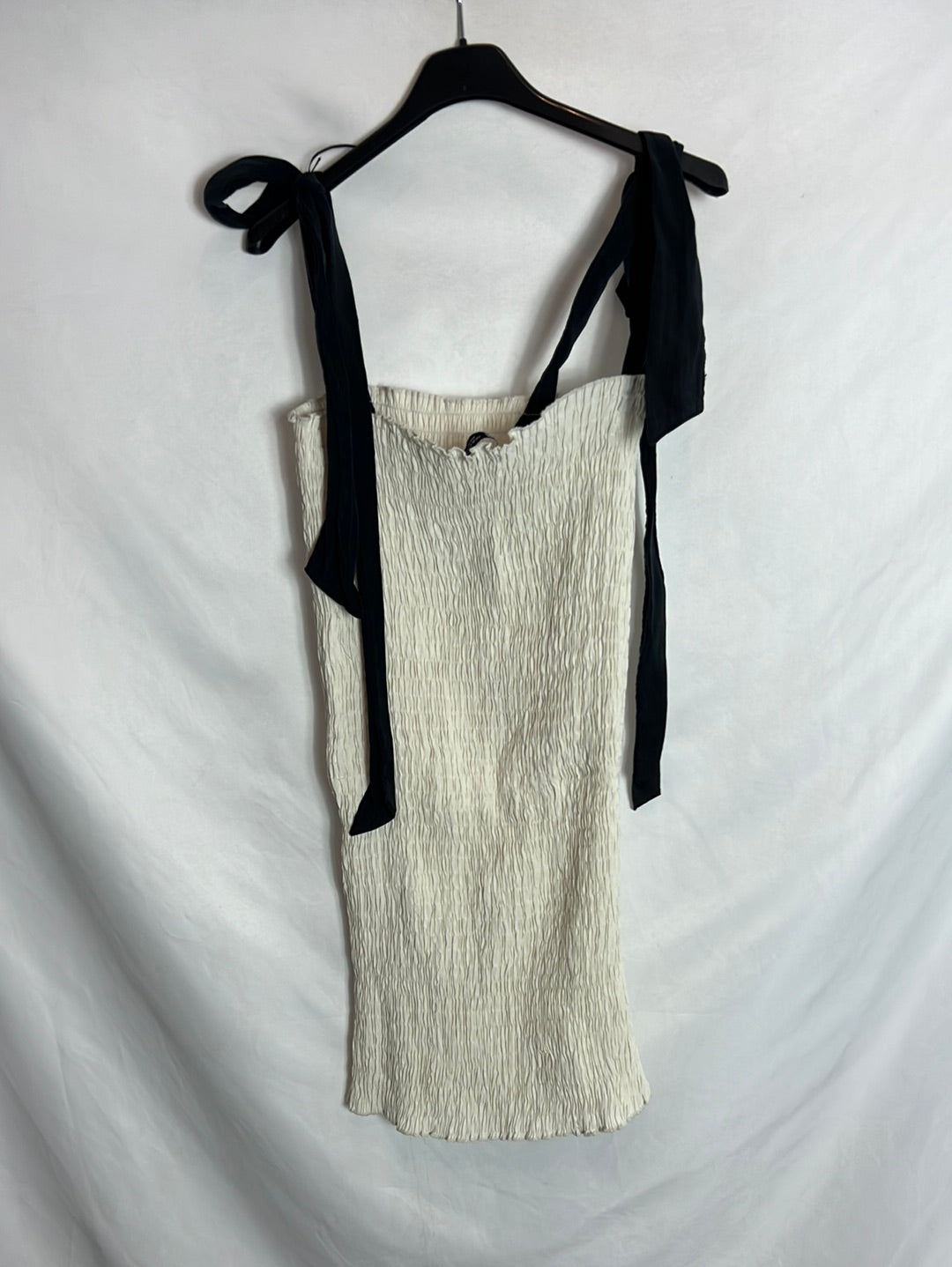 ZARA. Short fitted honeycomb dress. XS