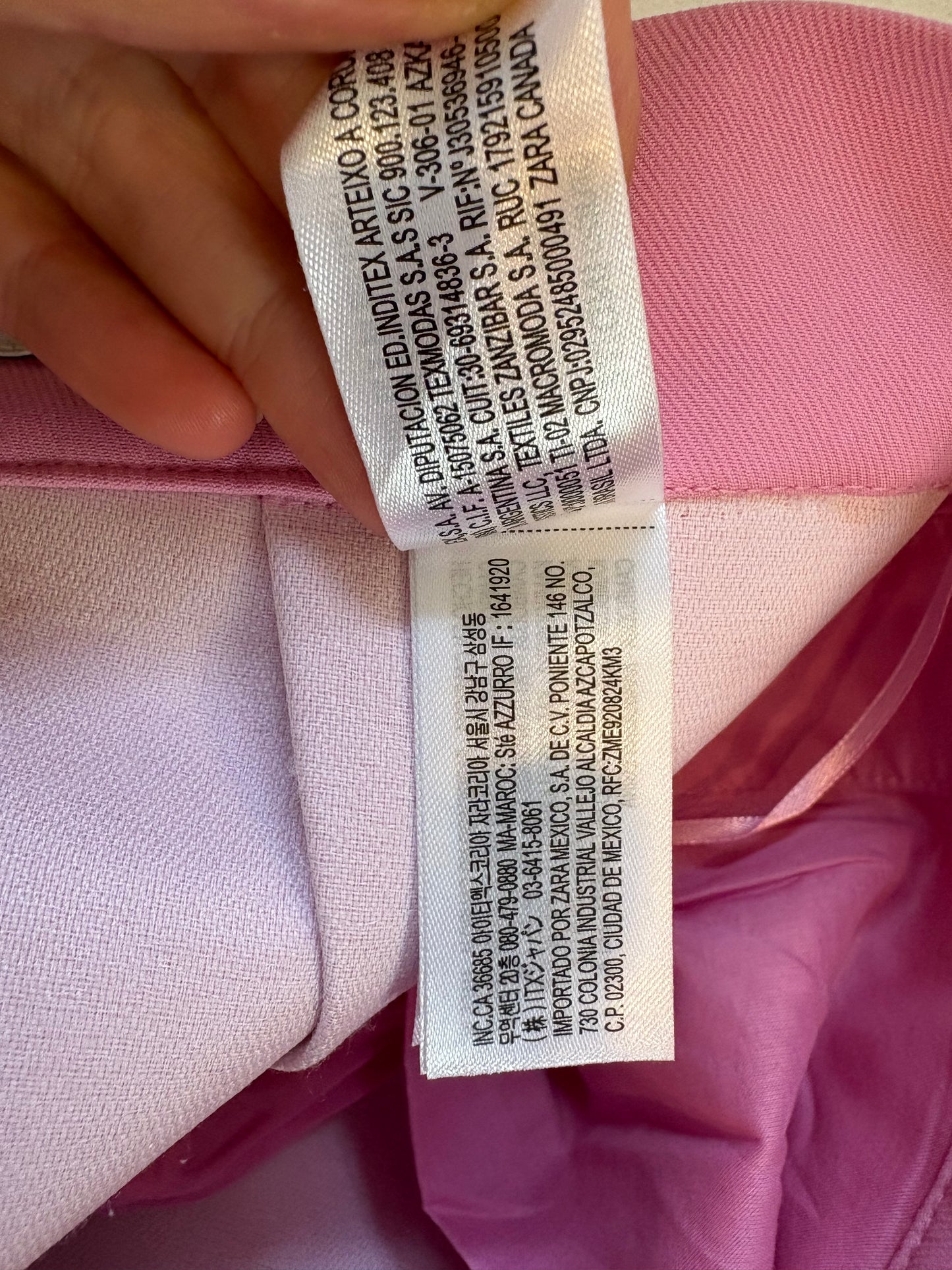 ZARA. Falda midi tablas con bolsillos