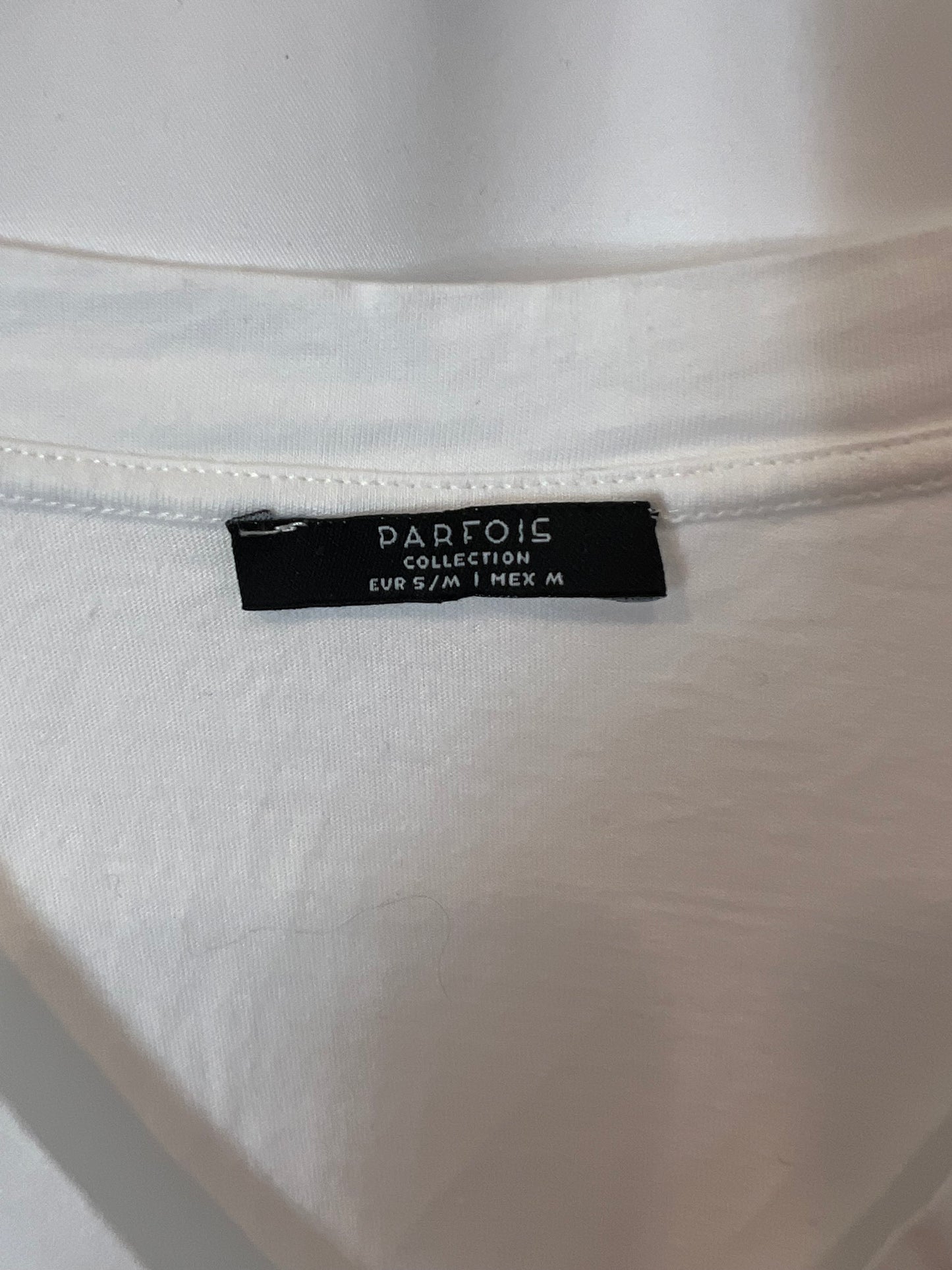 PARFOIS. Camiseta blanca cuello pico. T S/M
