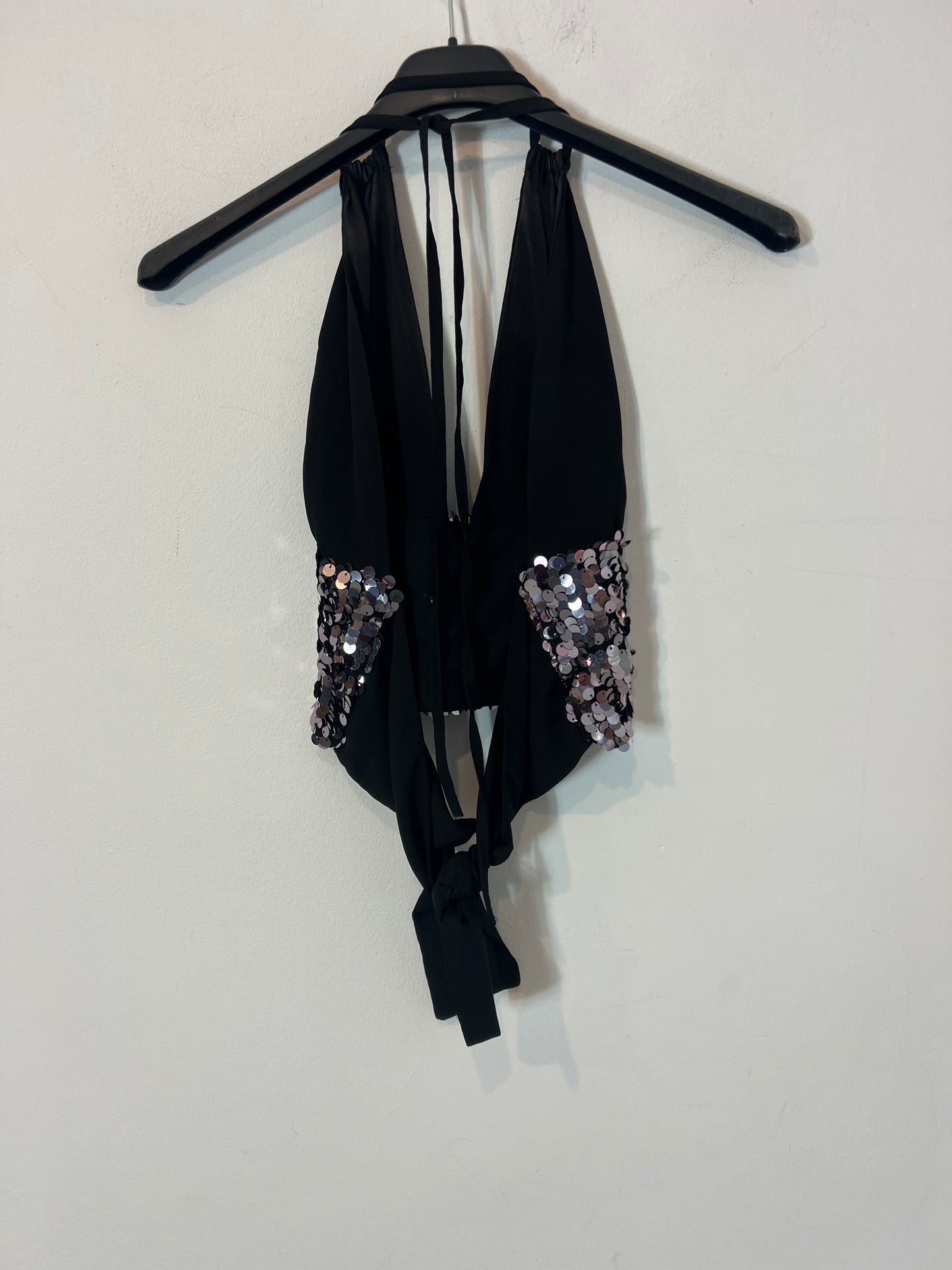 THE ARE. Black sequin knotted top. TS