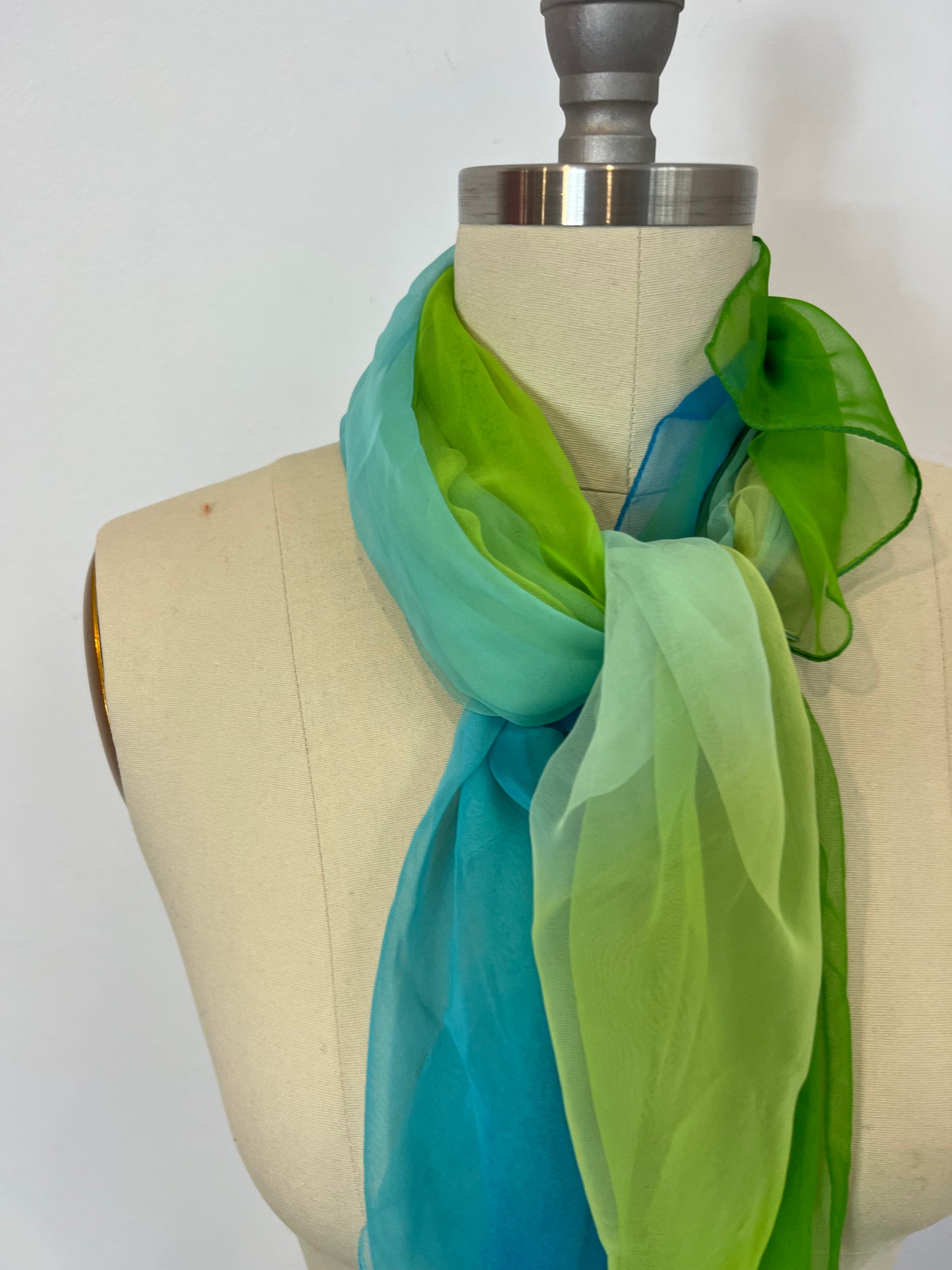 OTRAS. Pañuelo tonos flúor