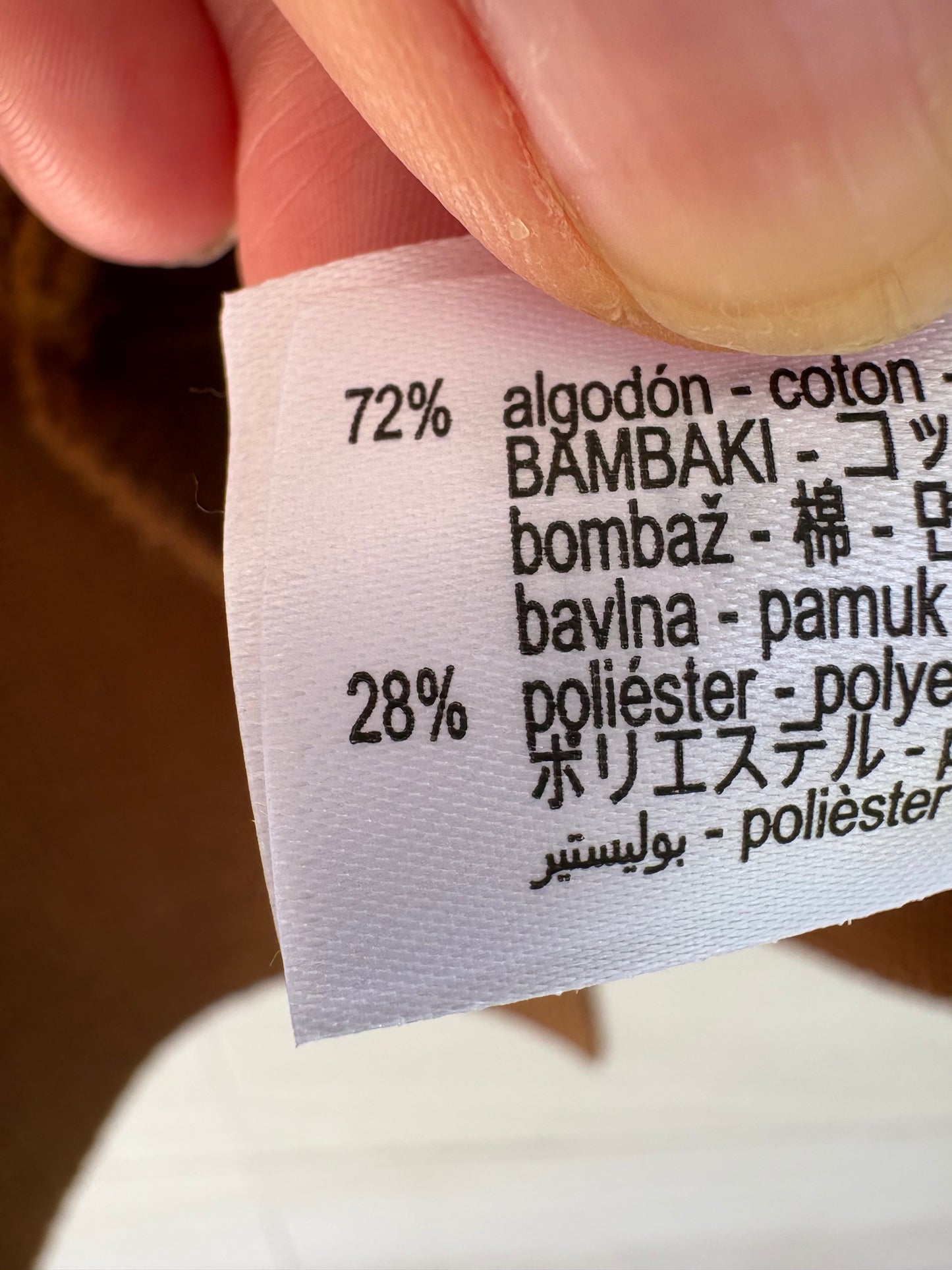 ZARA. Brown buttoned knit top. TS