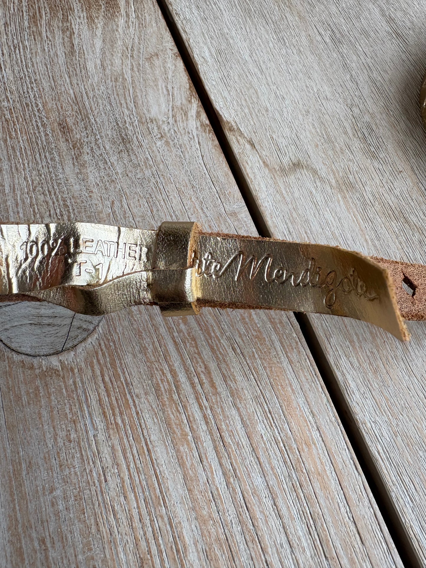 Petite Mendigote. Gold leather belt. Size 1 (S)