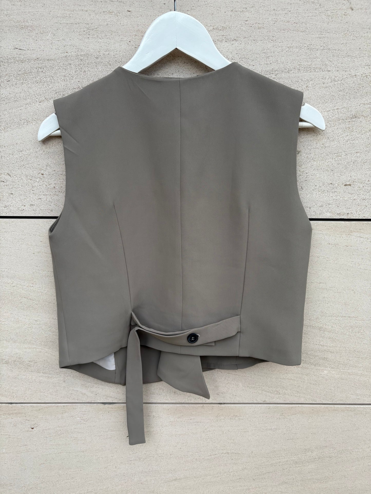 CIDER. Chaleco topo cruzado