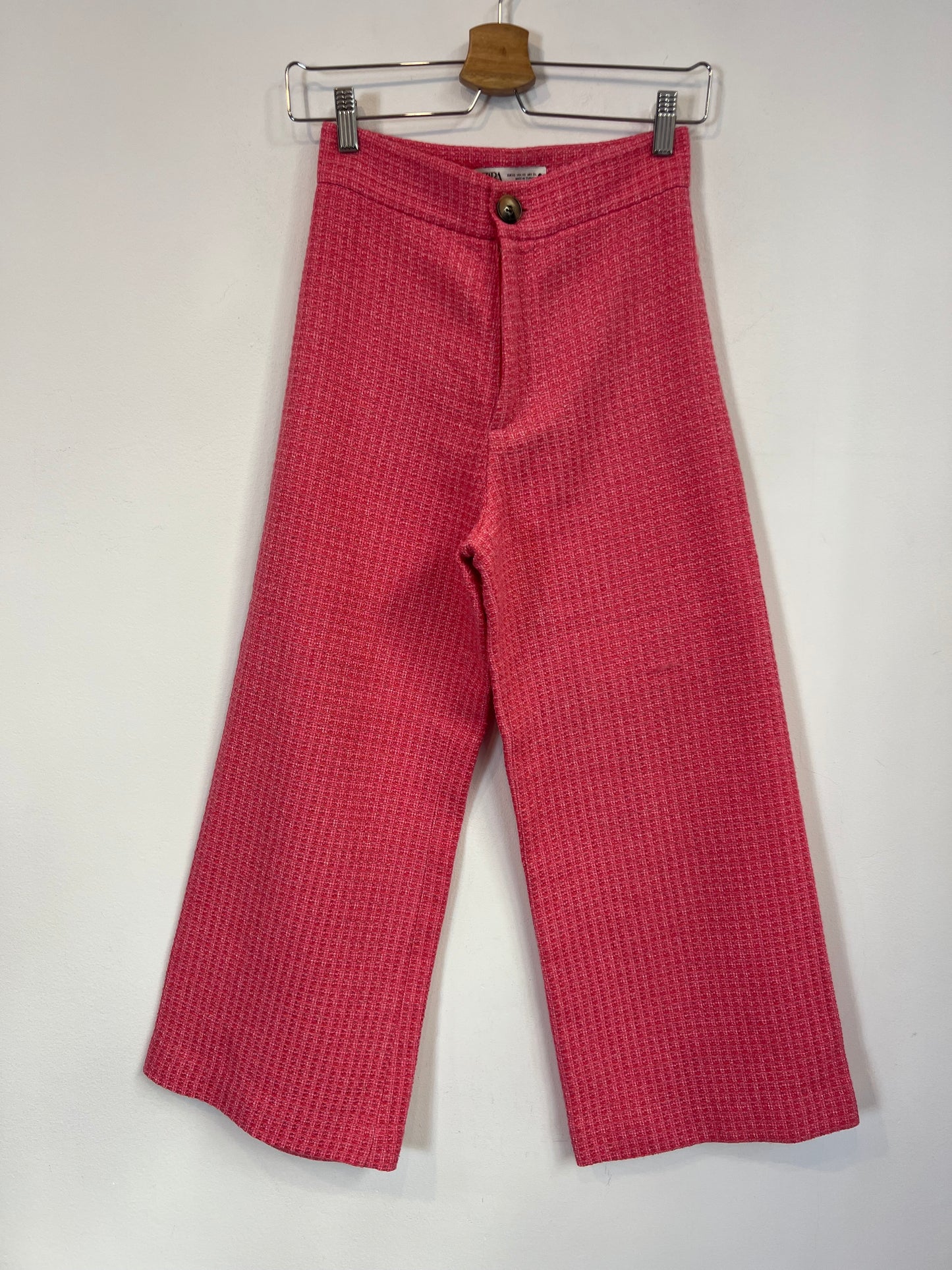 ZARA. Pink tweed trousers T.xs