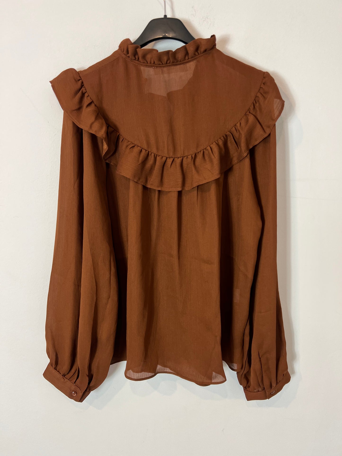 MANGO. Flowy brown blouse. TM