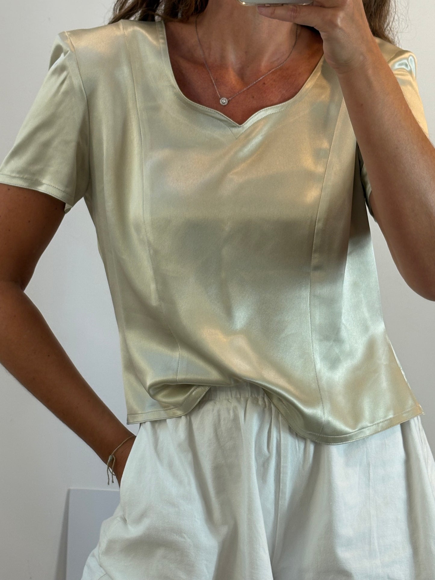 LUIS HERNÁNDEZ. Blusa vintage champagne. T M/L