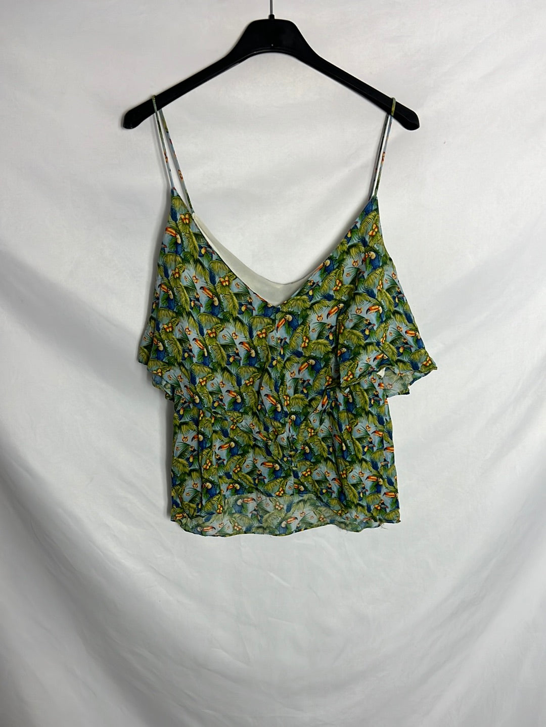 WHITE. Pelican print top. XS(S)