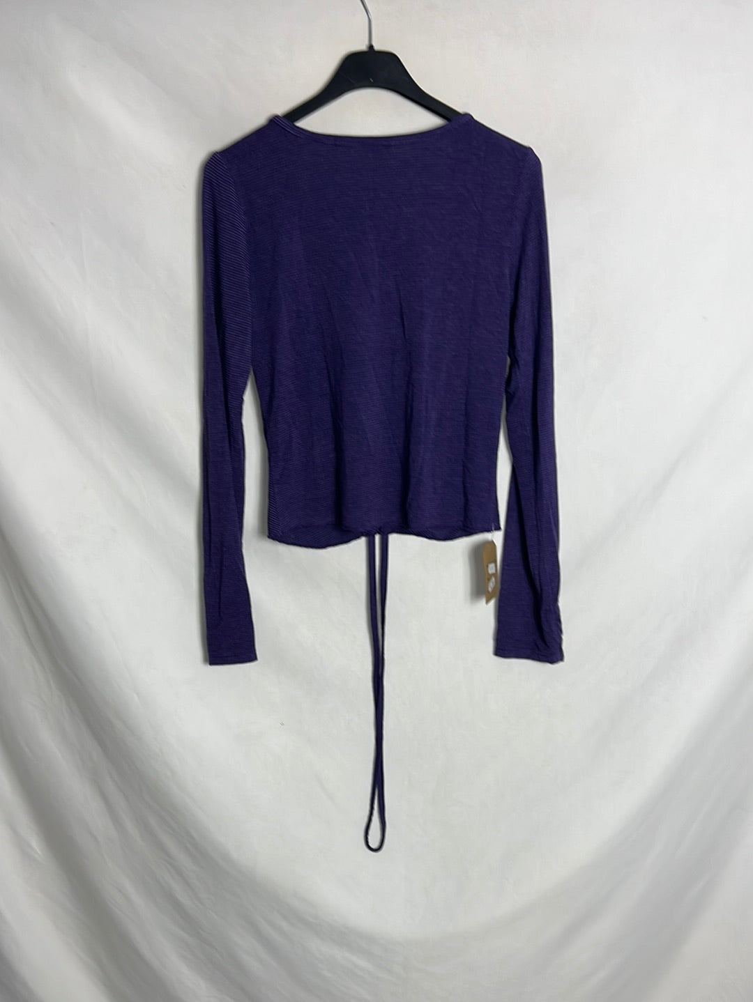 NEW COLLECTION. Top morado rayas T.s