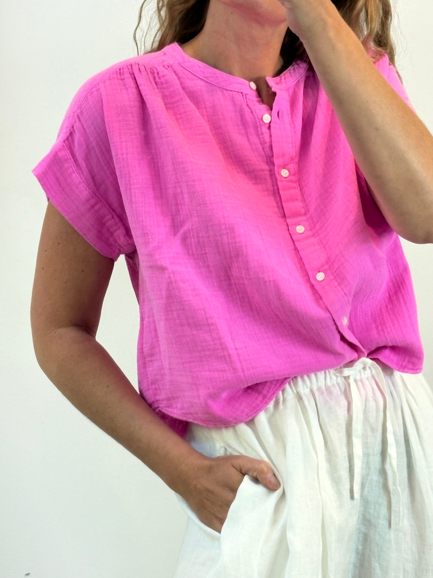 GAP. Blusa fucsia muselina