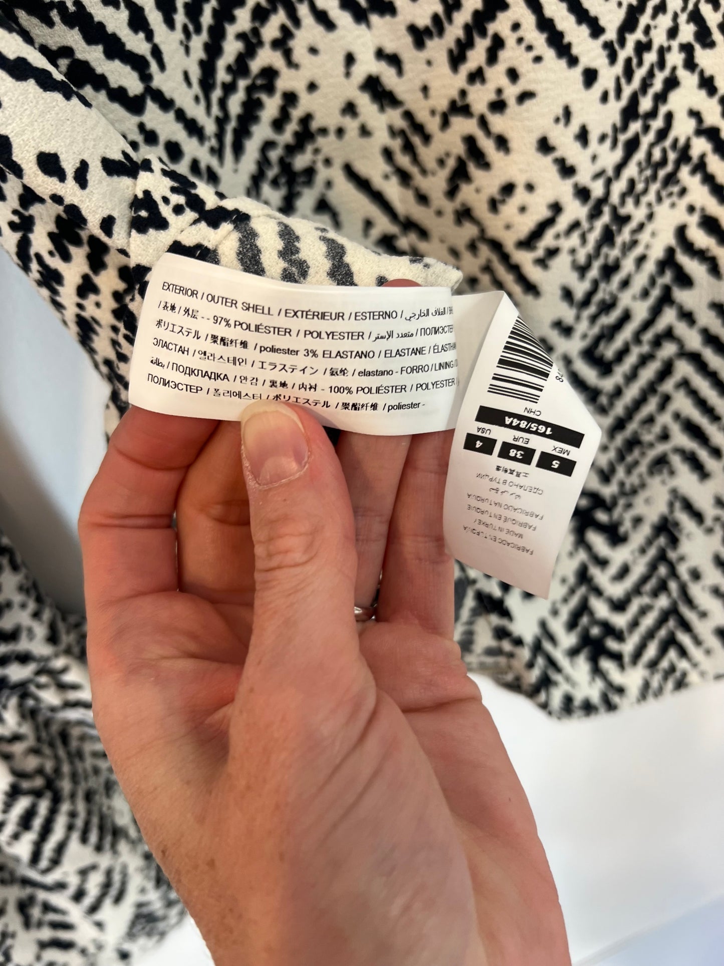 ADOLFO DOMINGUEZ. Top blanco estampado T.38