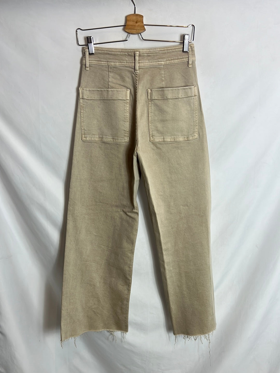 ZARA. Pantalón culotte beige T.38