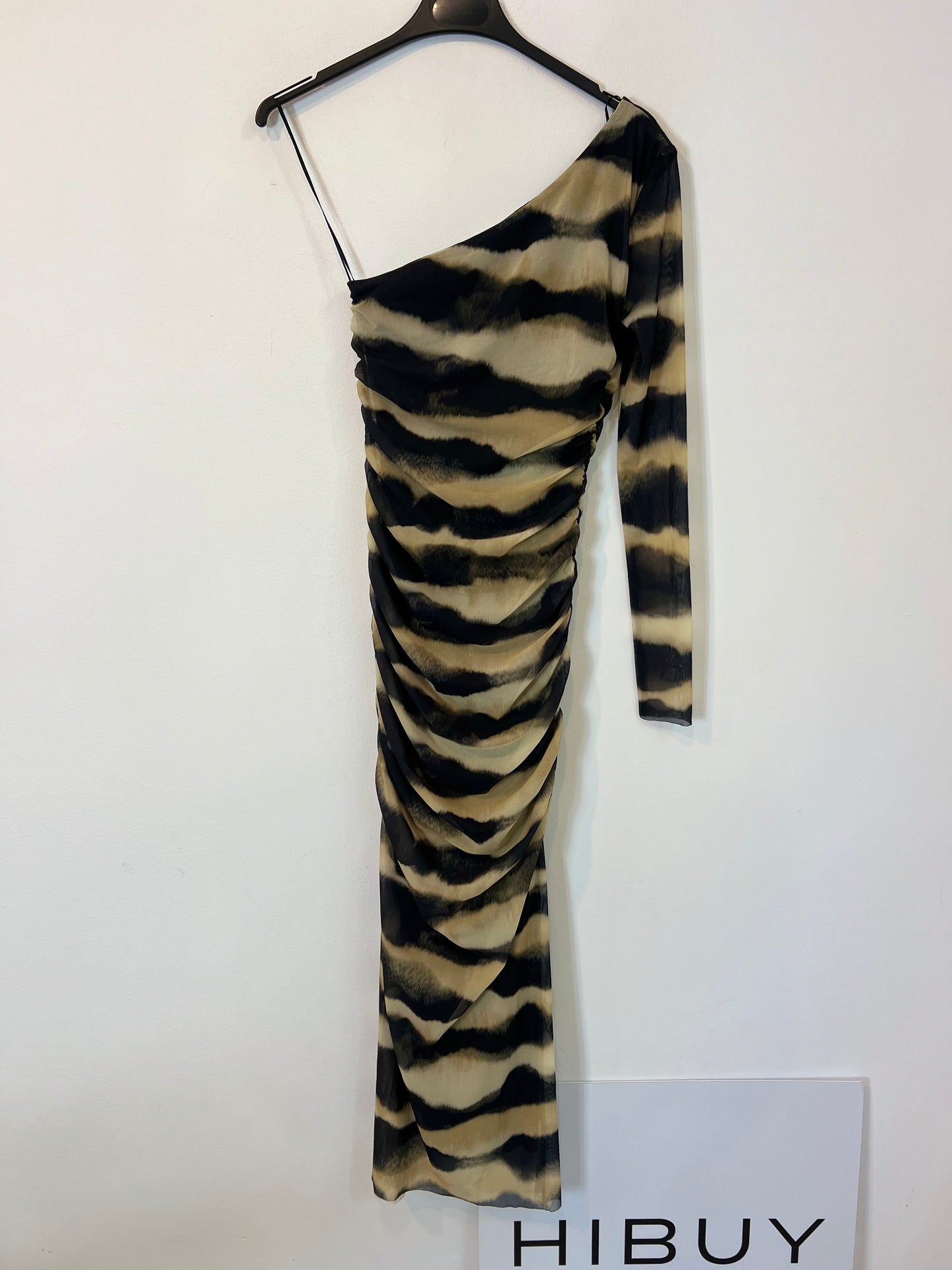 ZARA. Vestido largo asimétrico T.s