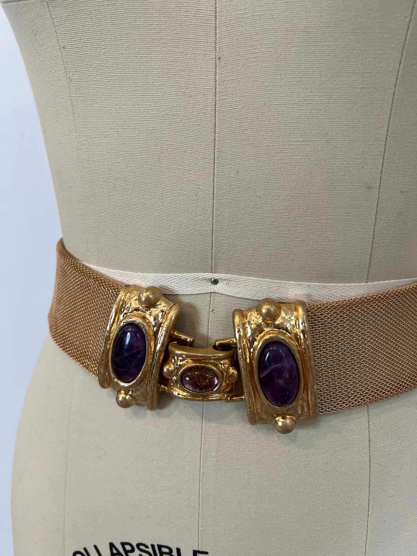 OTHERS. Golden sash with stones