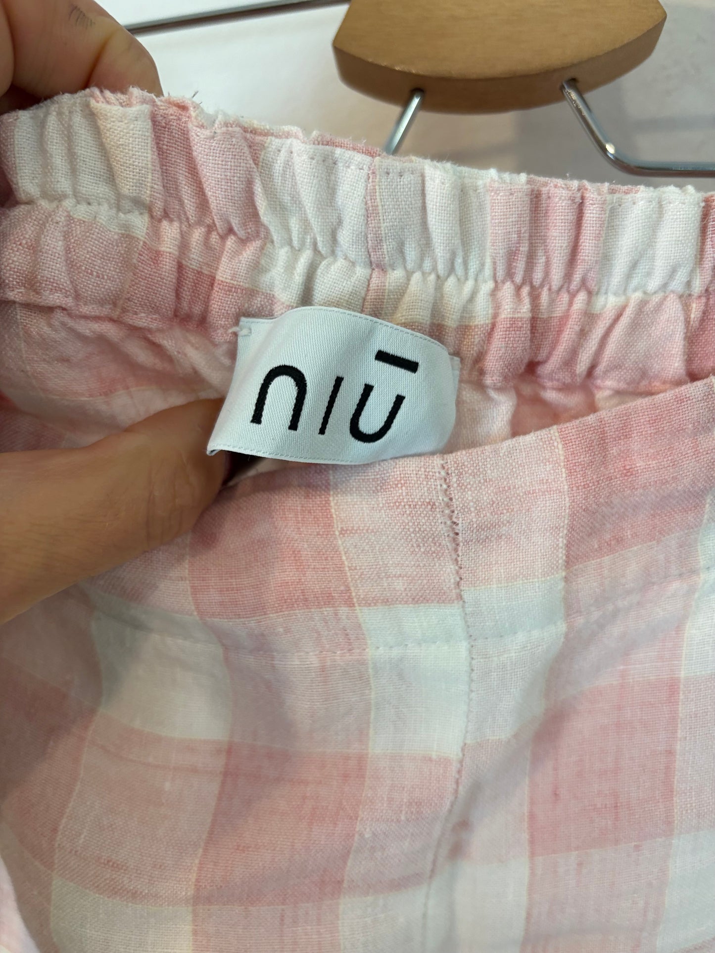 NIU. Pantalón lino cuadros. T S