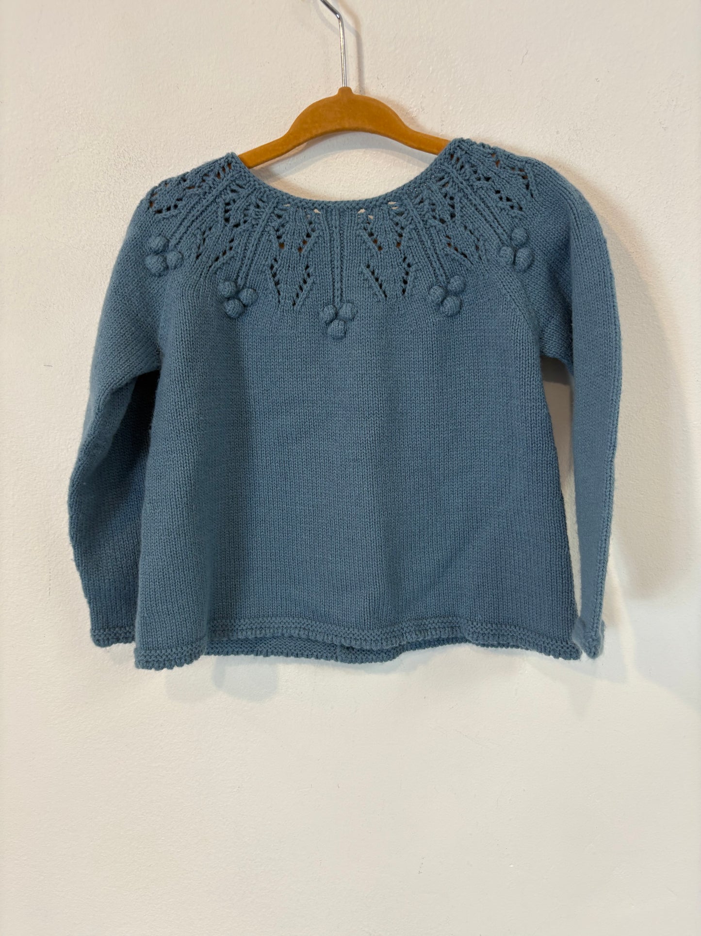 MI CANESÚ. Chaqueta punto azul bolitas. T 24 meses