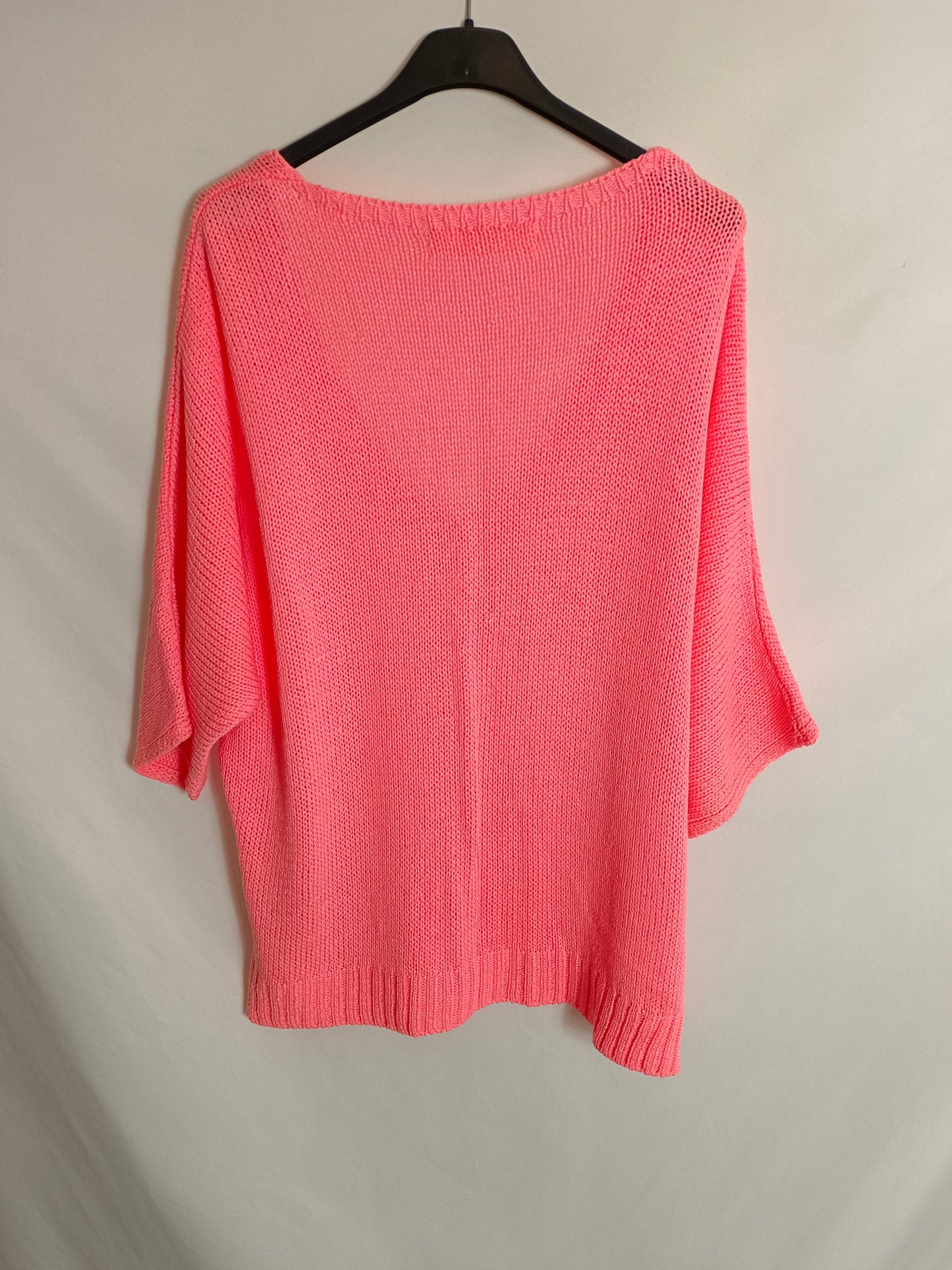 ZARA. Top punto rosa flúor. TM