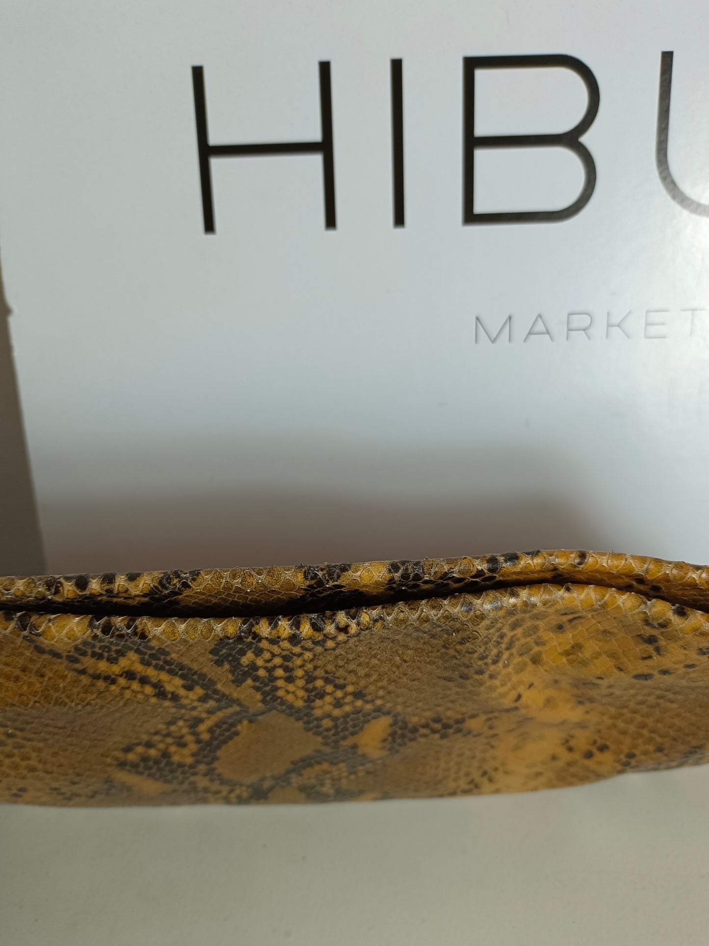 ZARA. bolso de mano print