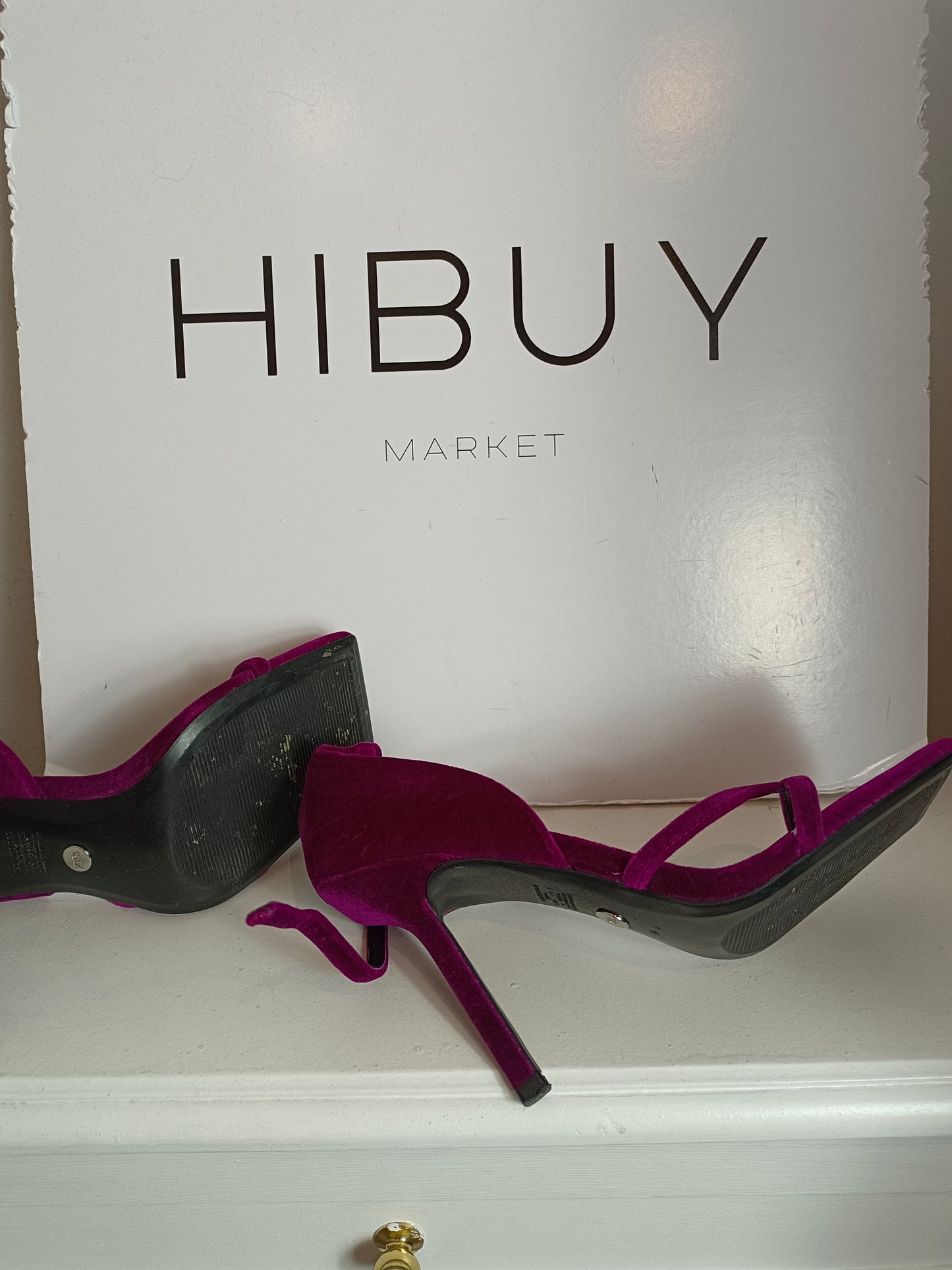 ZARA. Sandalia terciopelo rosa T.38