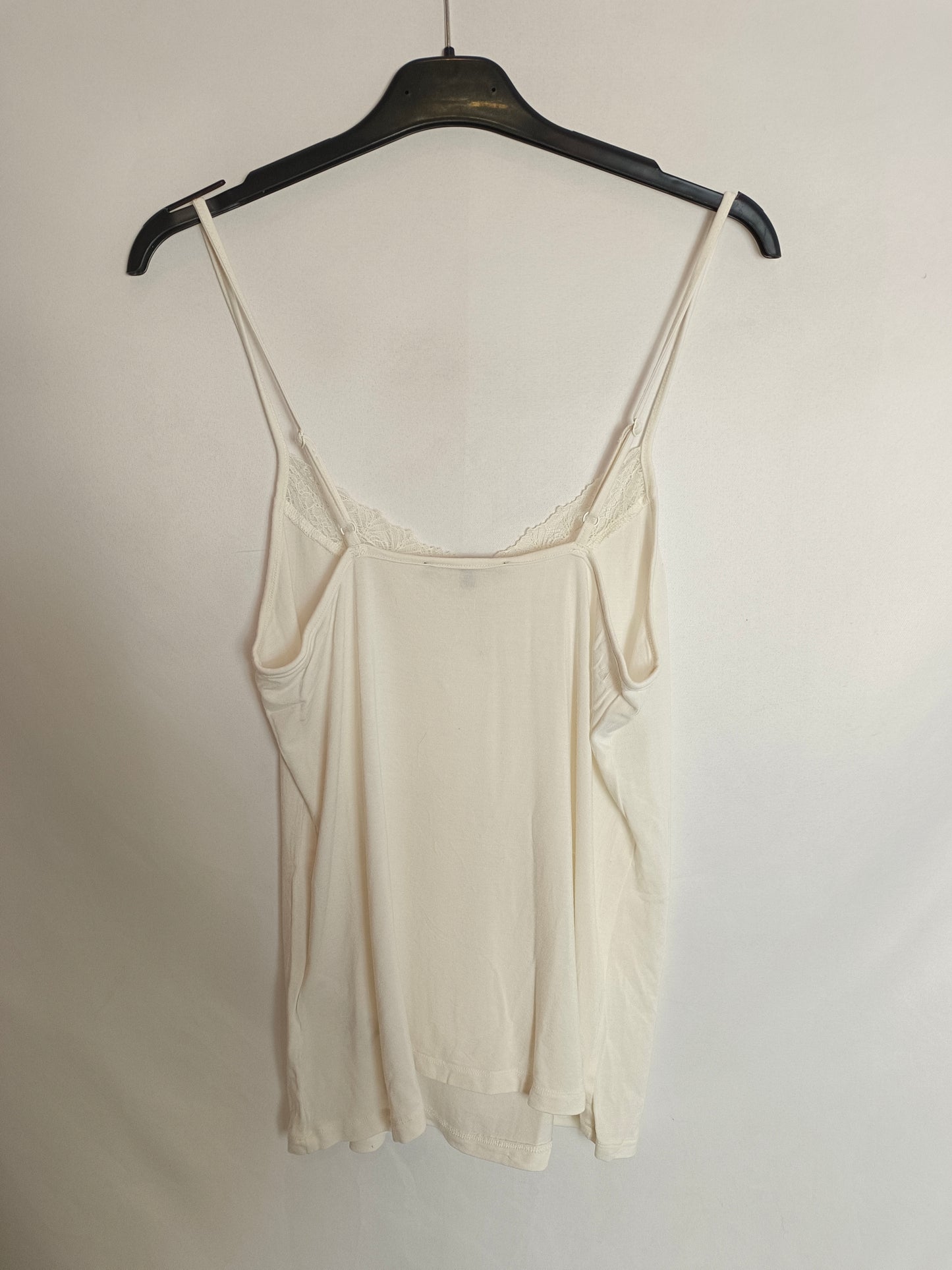 ETAM. Top color crudo encaje. T S