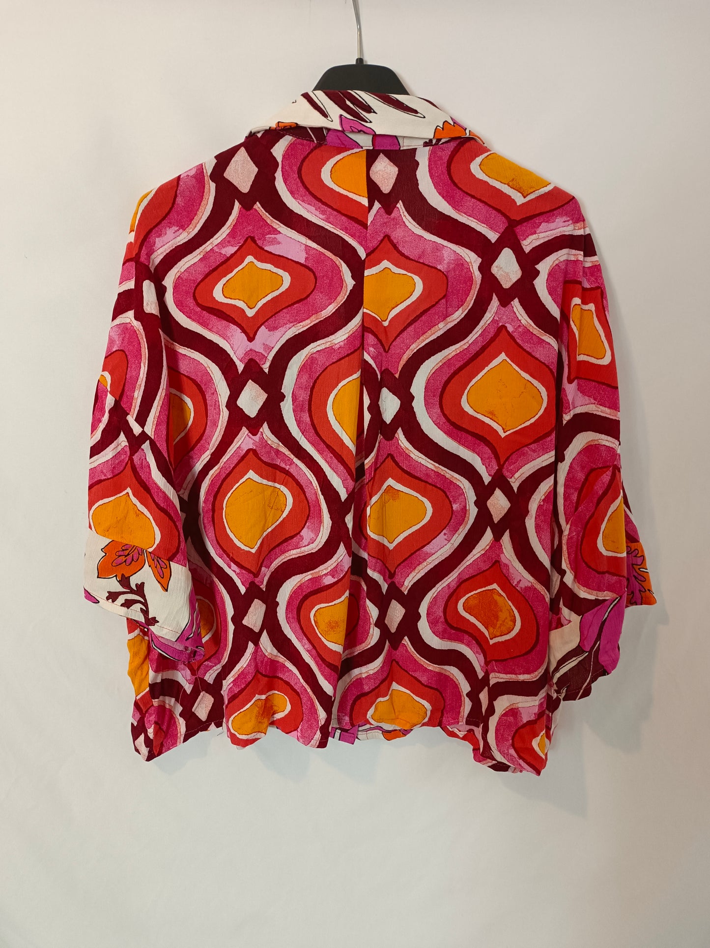 LEFTIES. Hippie printed short blouse T.xl