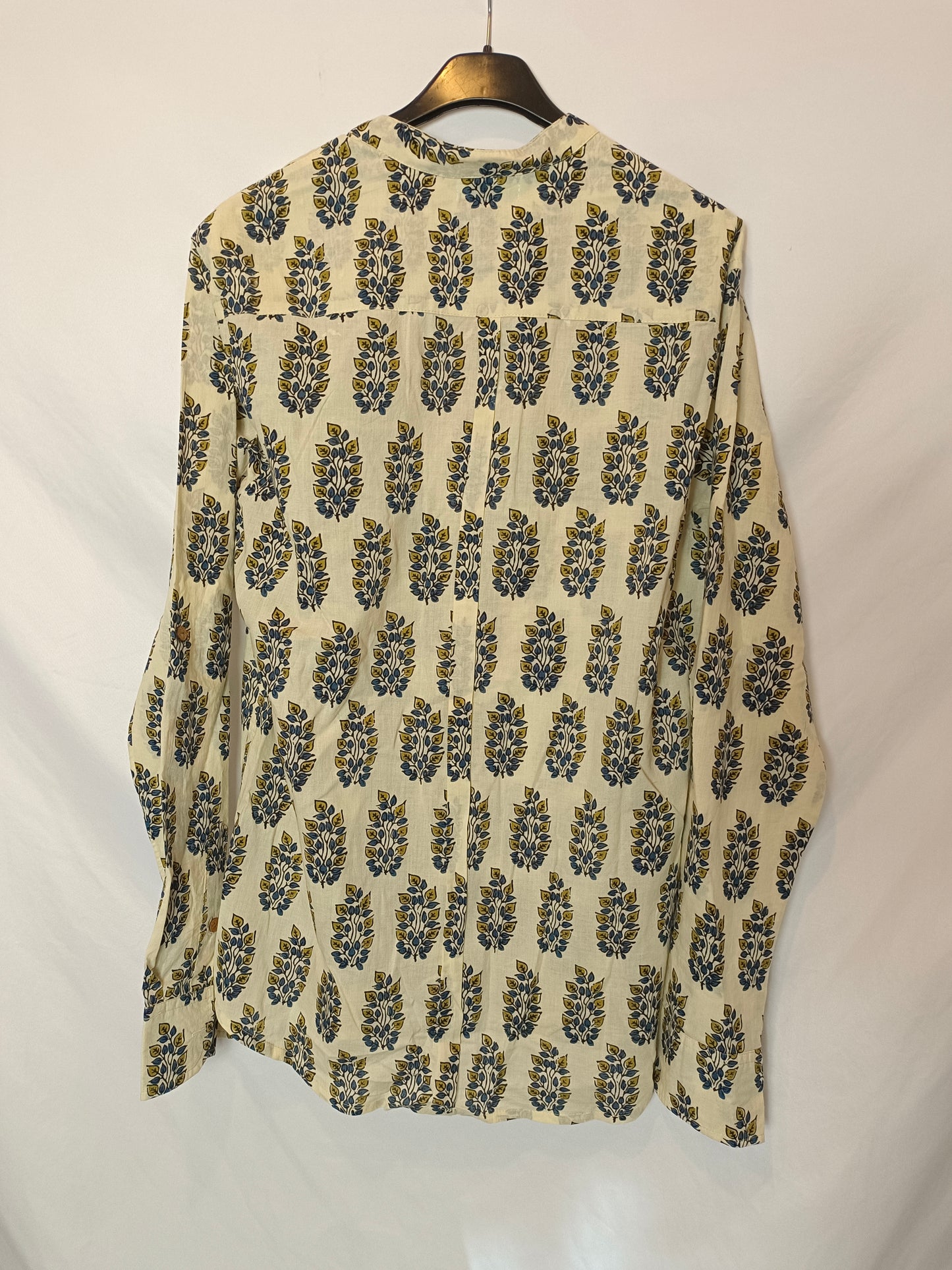 ZÖE. Beige branches blouse Tu(S)