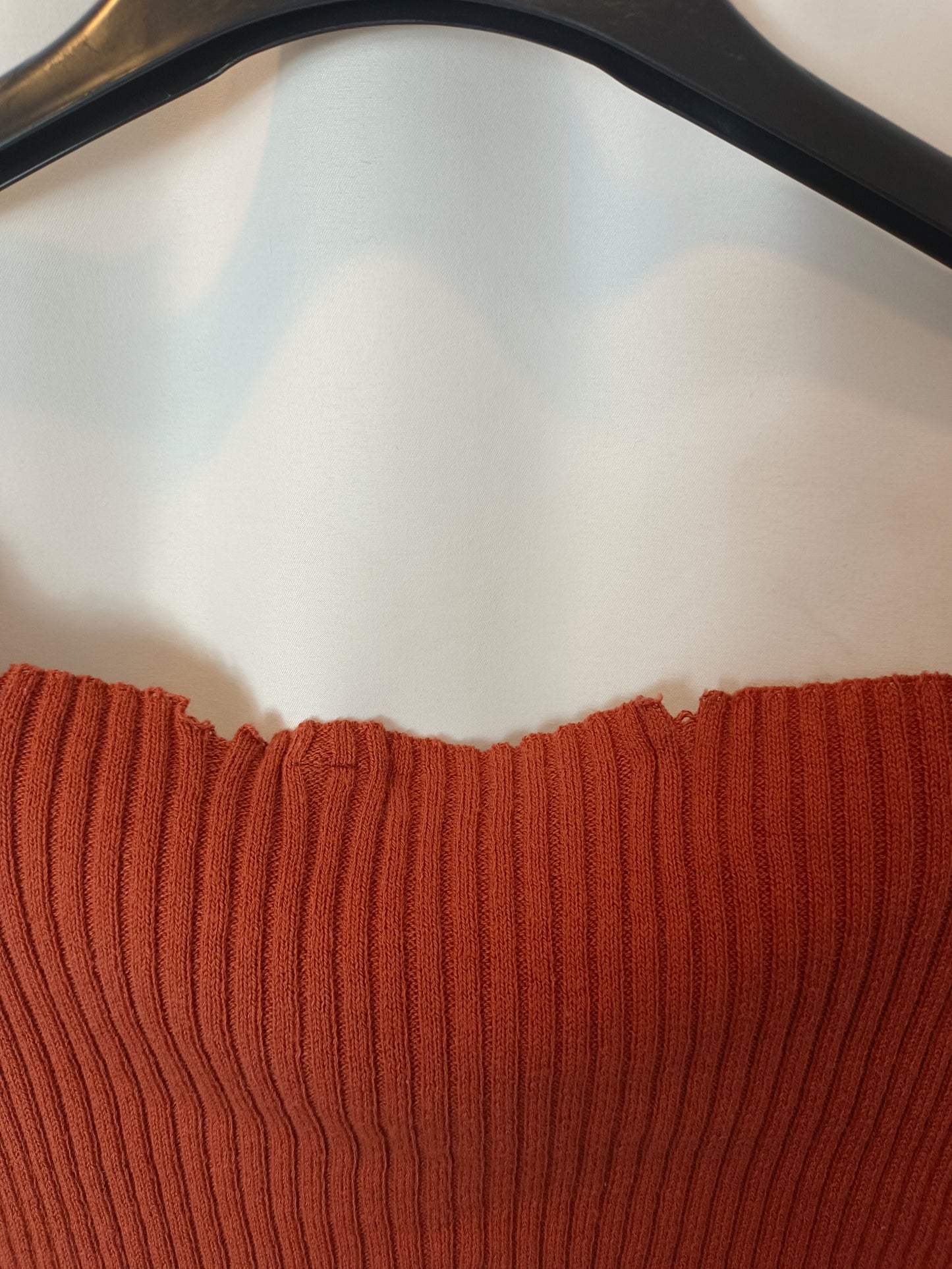 WRSTBHVR. Top teja canalé T.xs/s