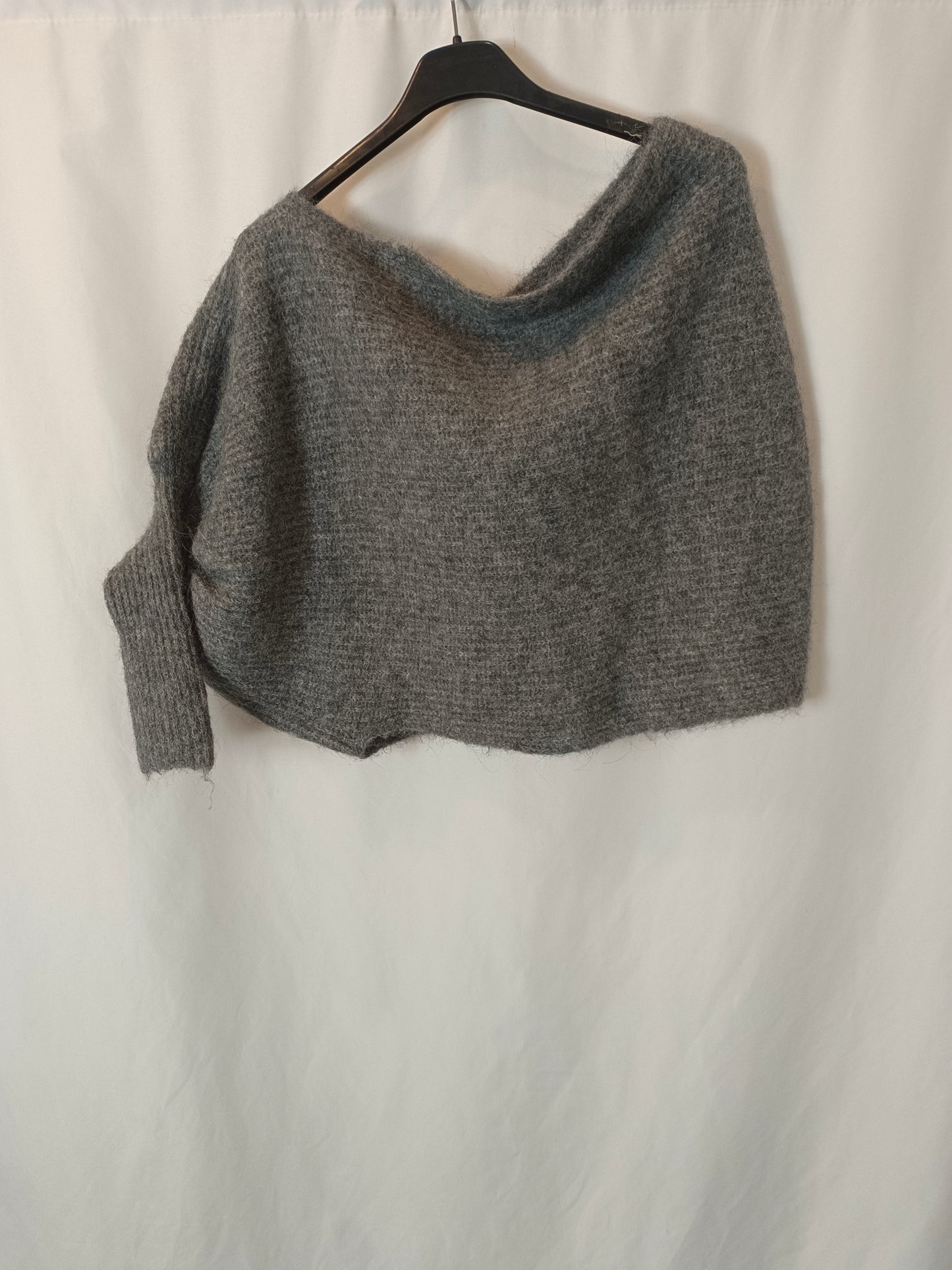 ZARA. Jersey gris asimétrico con alpaca T.s