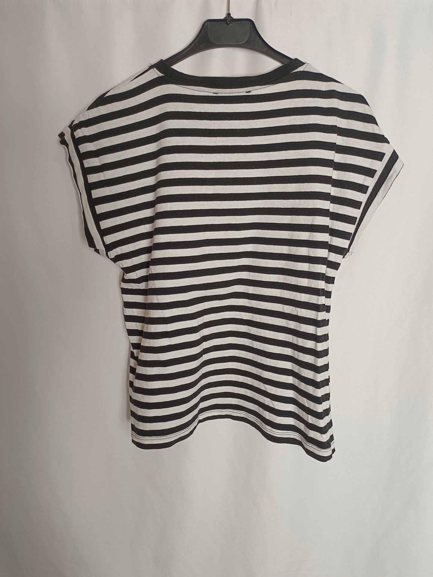 ZARA. Black and white striped T-shirt Tm